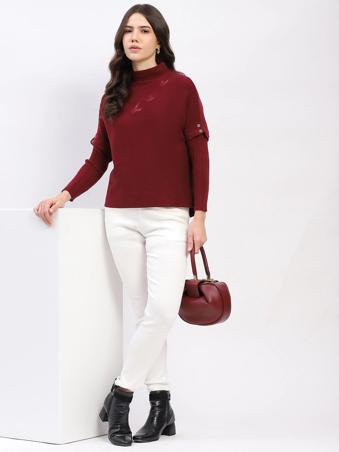 Butterfly Embroidered Pullover - Global Republic