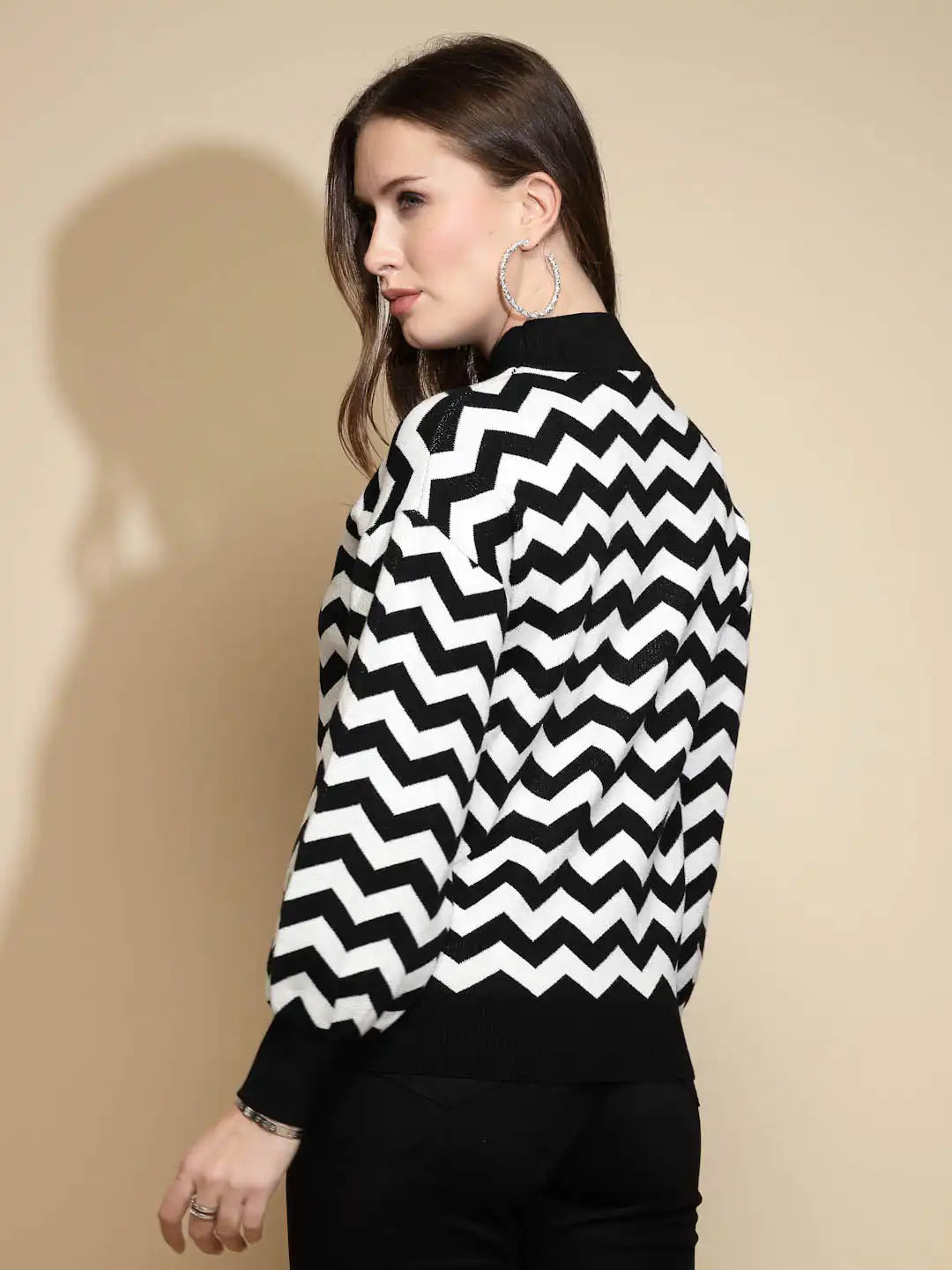 Black Geometric print Full Sleeve Turtle Neck Acrylic Pullover Sweater - Global Republic