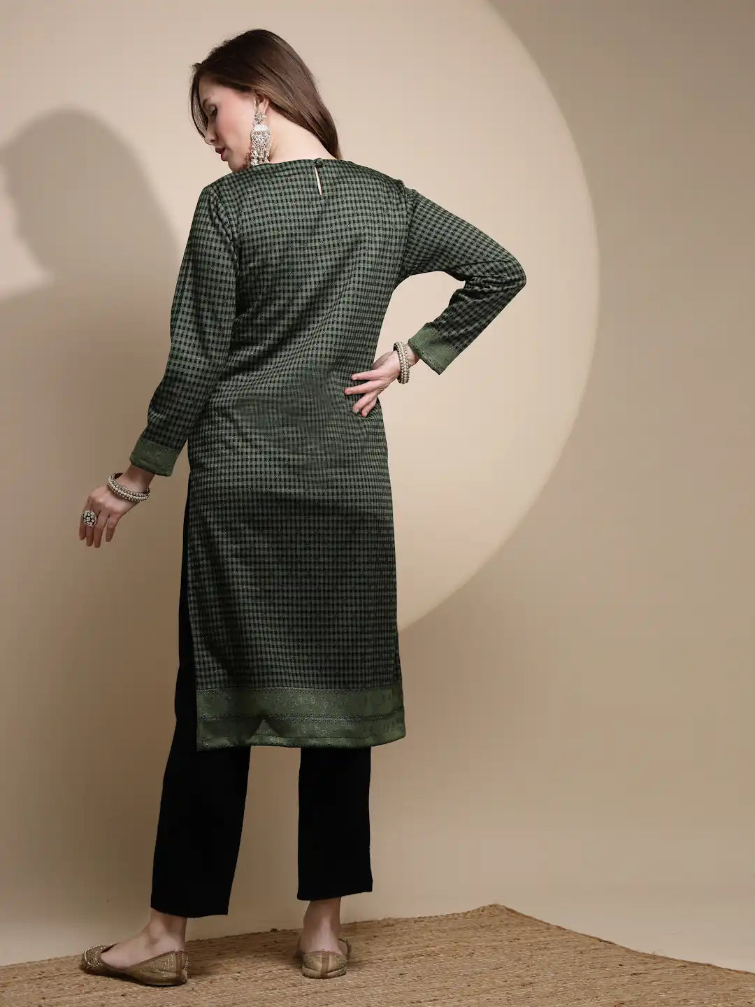 Women Green Printed Kurta Round Neck Woolen With Full Sleeve - Global Republic