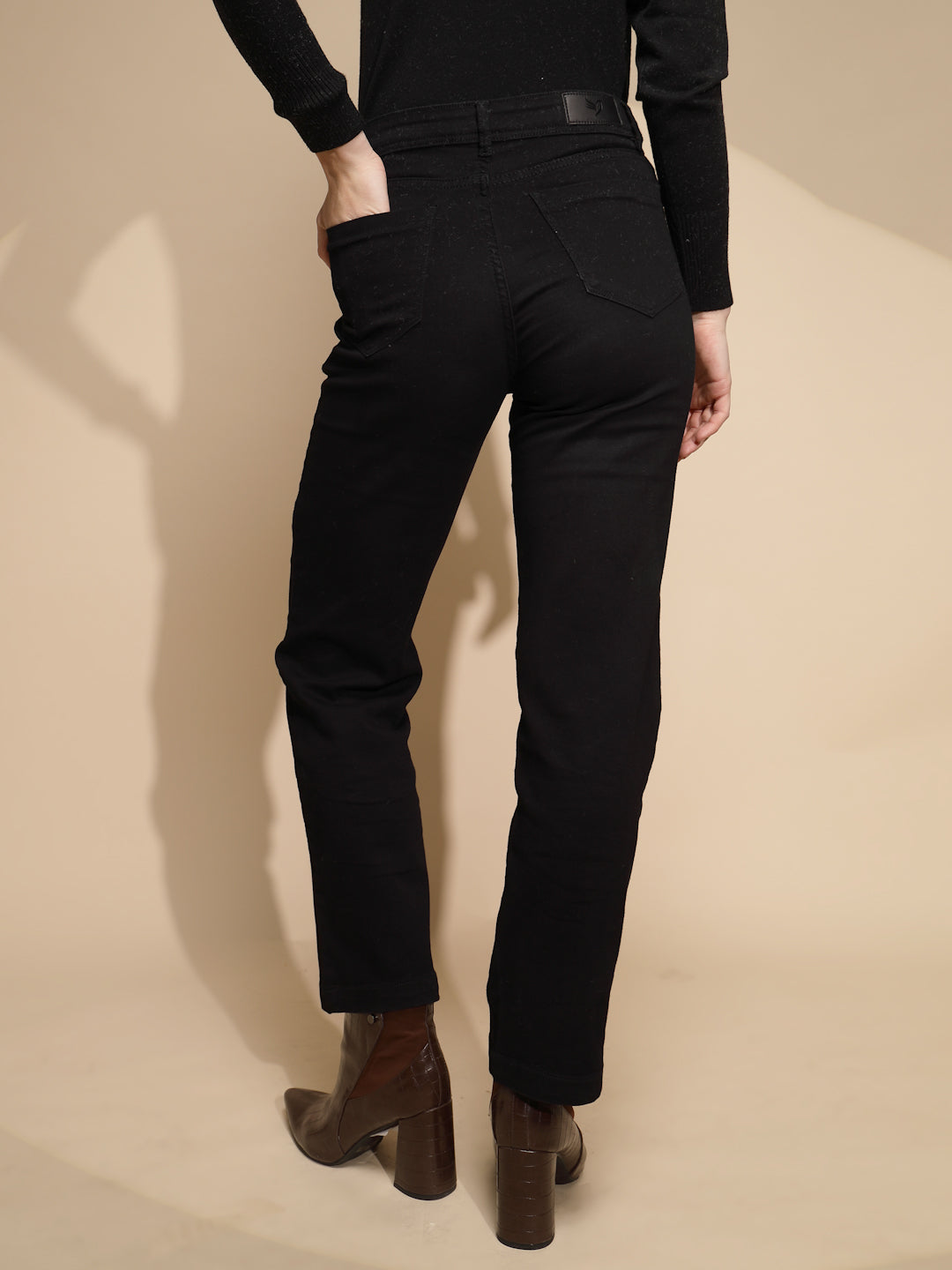 Women Solid Cotton Blend Mid Rise Regular fit Jeans