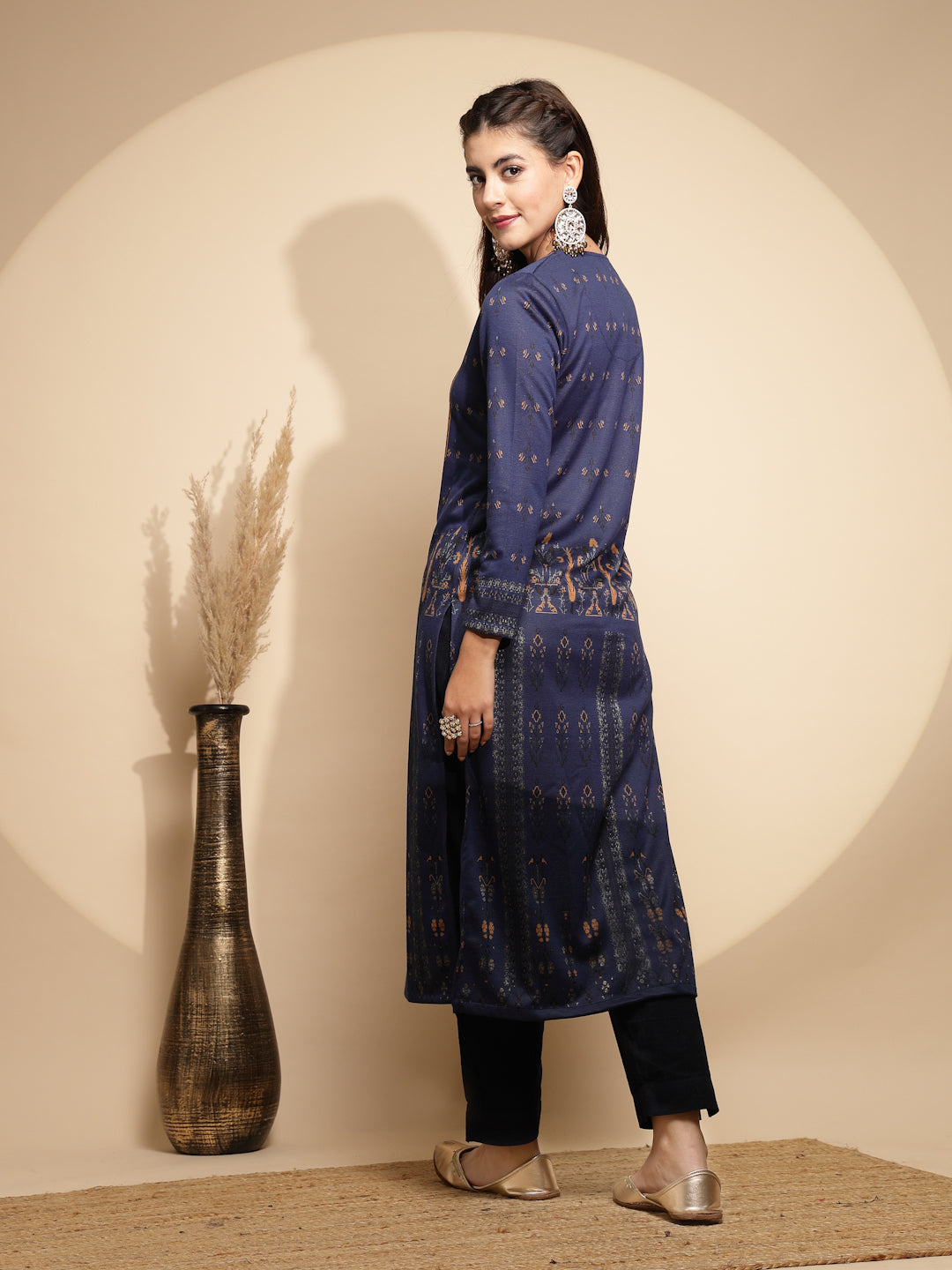 Blue Printed Full Sleeve Key Hole With Button Neck Woolen Kurta - Global Republic