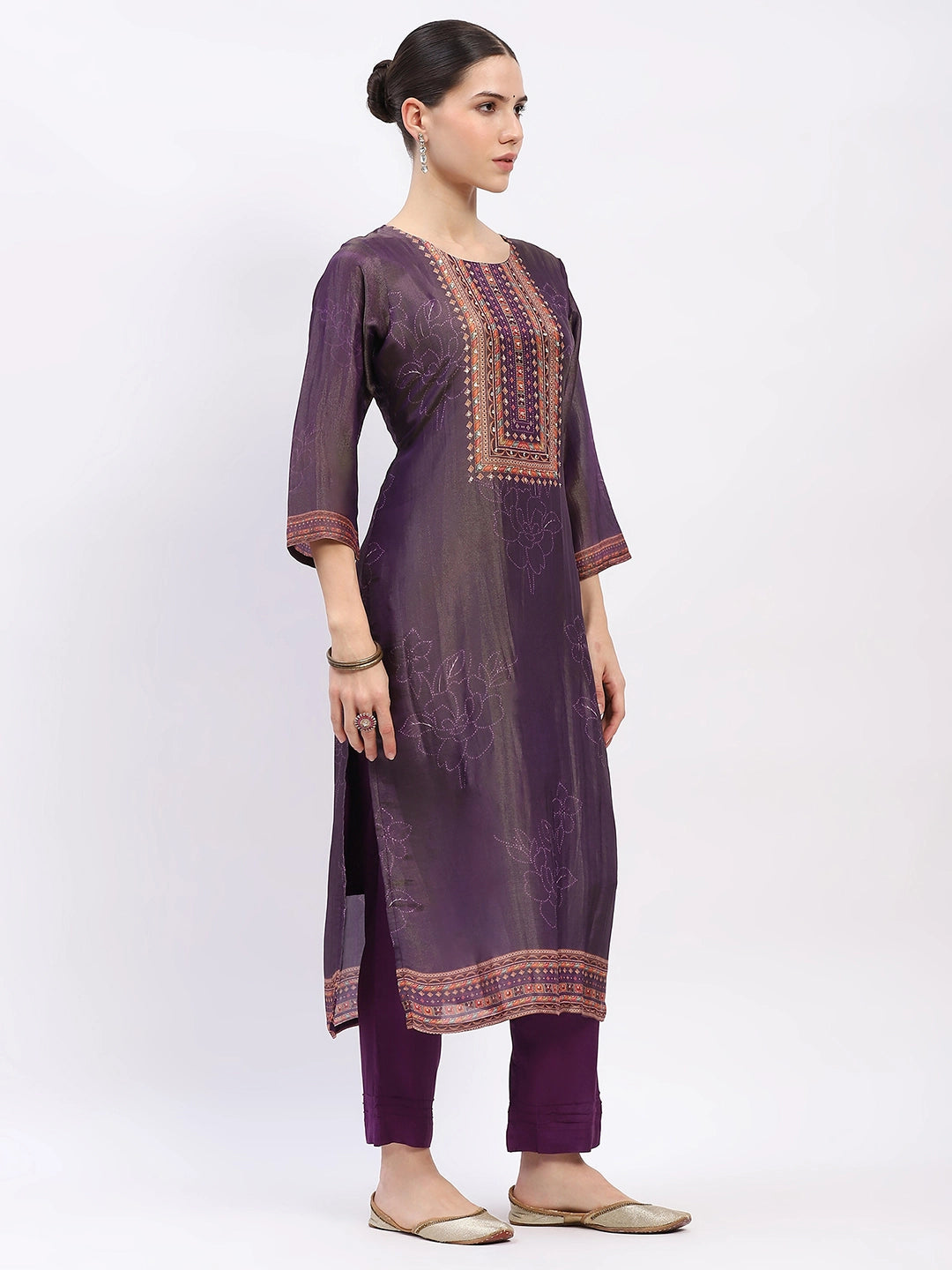 Muslin Embellished Kurta Set - Global Republic