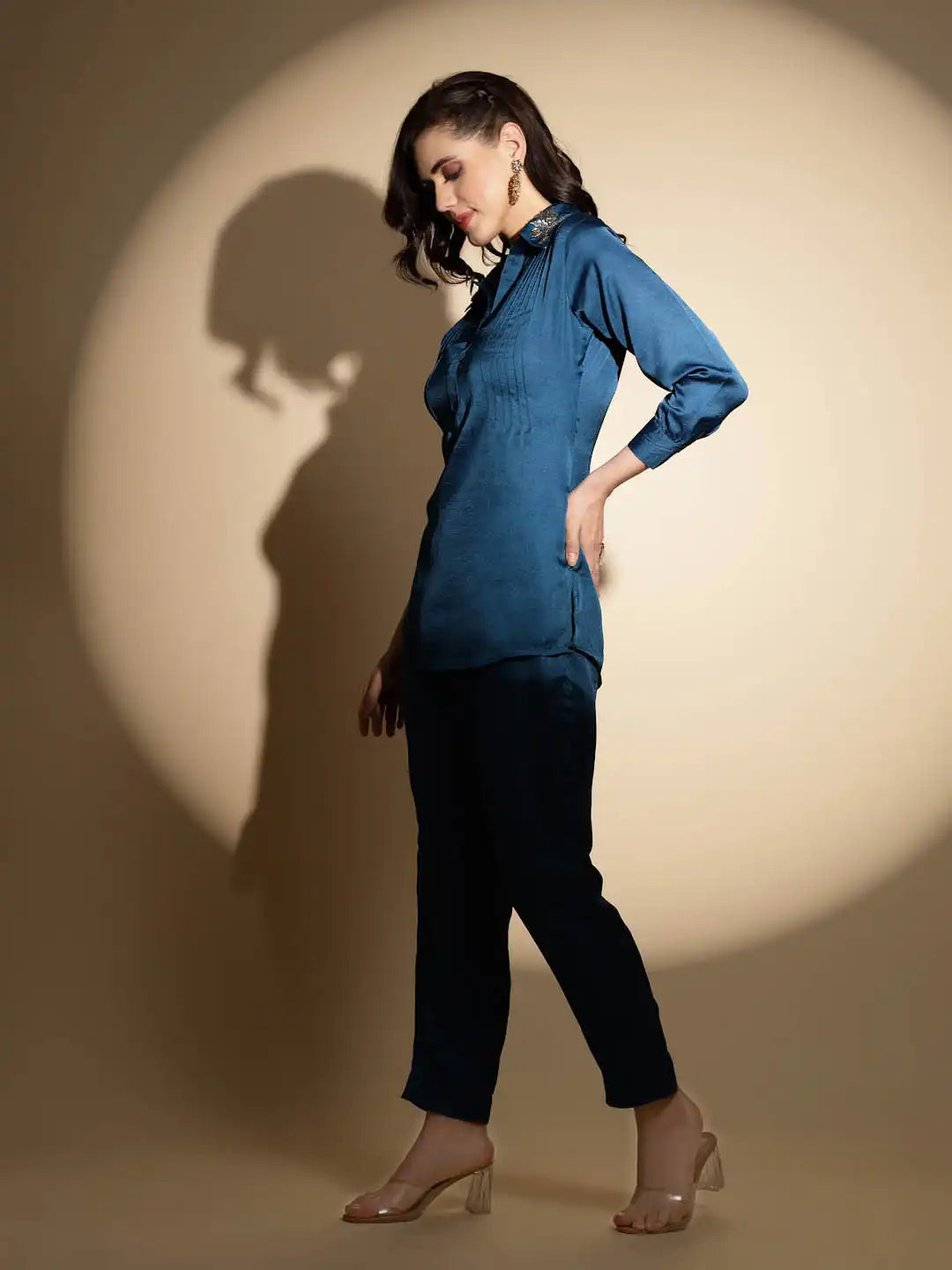 Teal Embroidered Three Quarter Sleeves Collar Neck Tunic Set - Global Republic