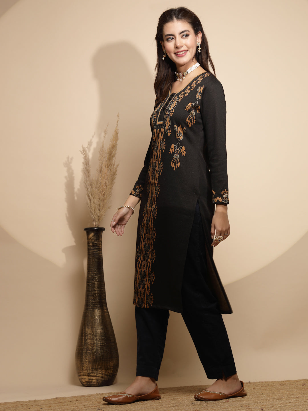 Dark Grey Printed Full Sleeve Round Neck Lycra Kurta For Women - Global Republic