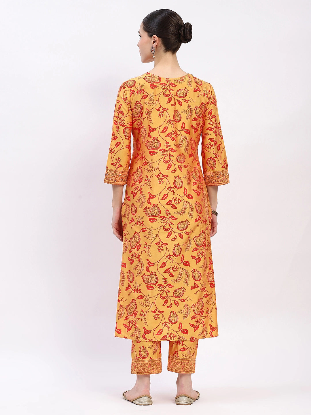 Muslin Embellished Kurta Set - Global Republic