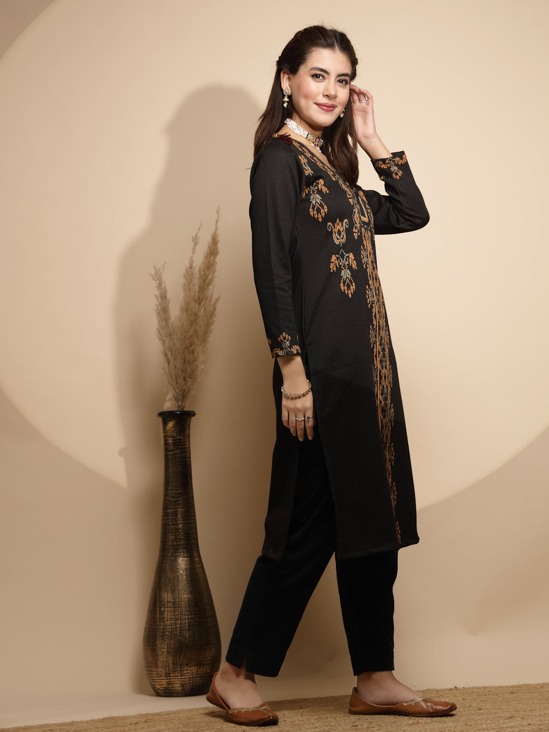 Dark Grey Printed Full Sleeve Round Neck Lycra Kurta For Women - Global Republic