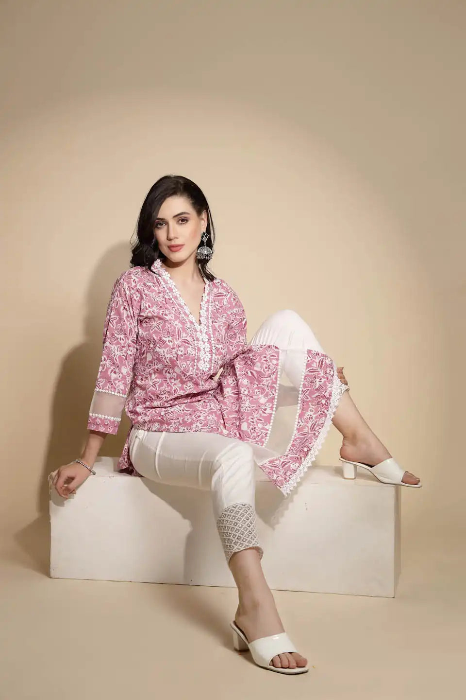 Pastel Pink Floral Prints Three Quarter Sleeves V Neck Cotton Blend Kurta - Global Republic