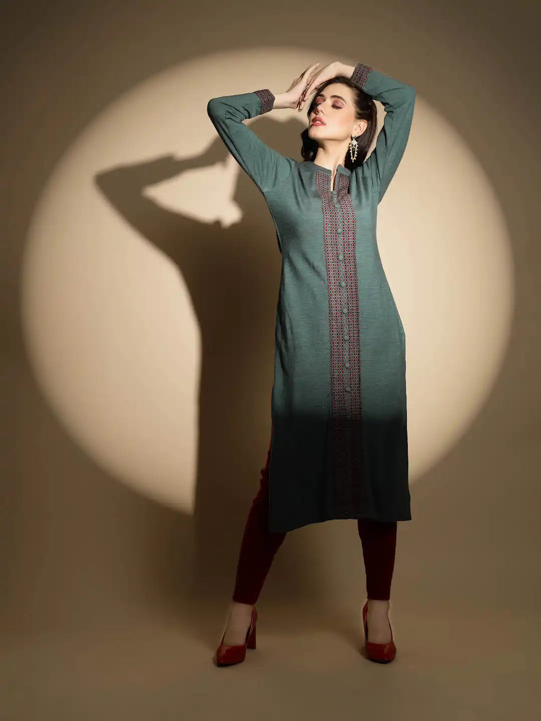 Green Abstract Print Full Sleeve Round With V-Neck Woolen Kurta - Global Republic
