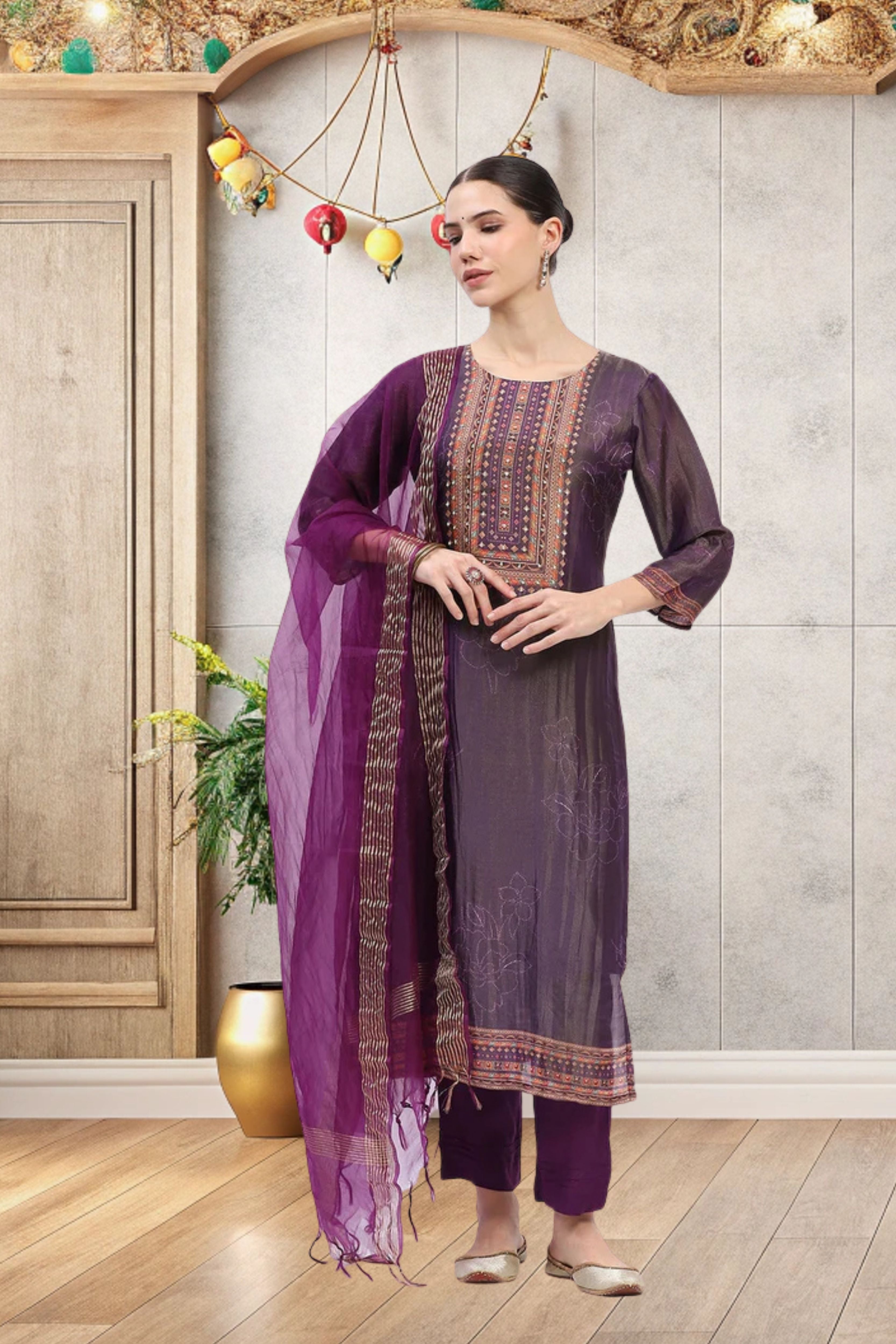 Muslin Embellished Suit Set - Global Republic