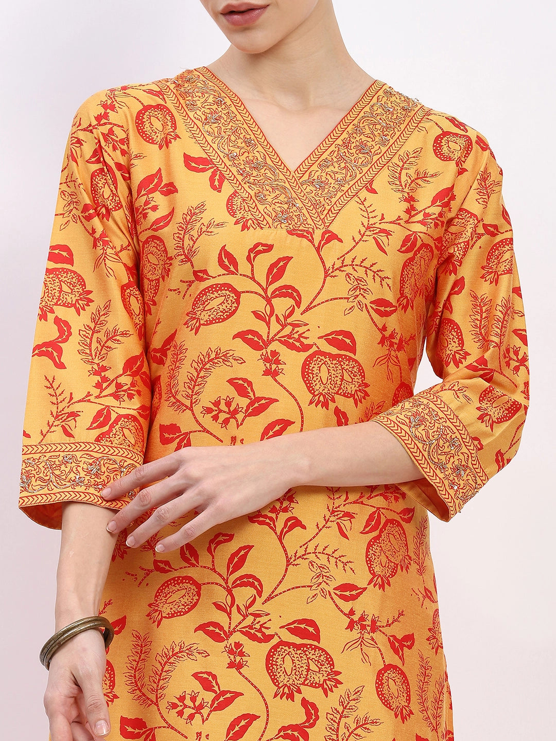Muslin Embellished Kurta Set - Global Republic