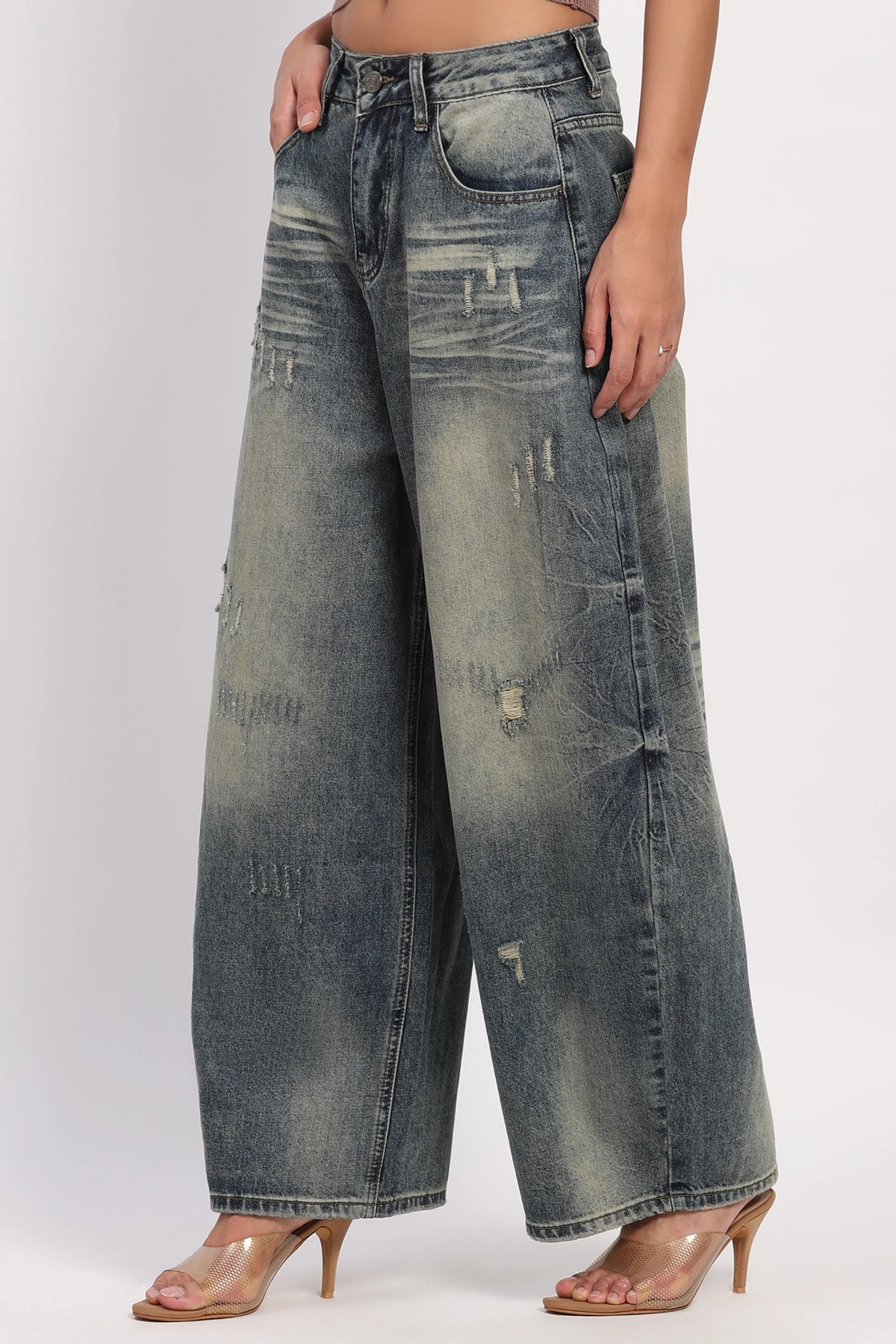 Distressed Baggy Balloon Jeans