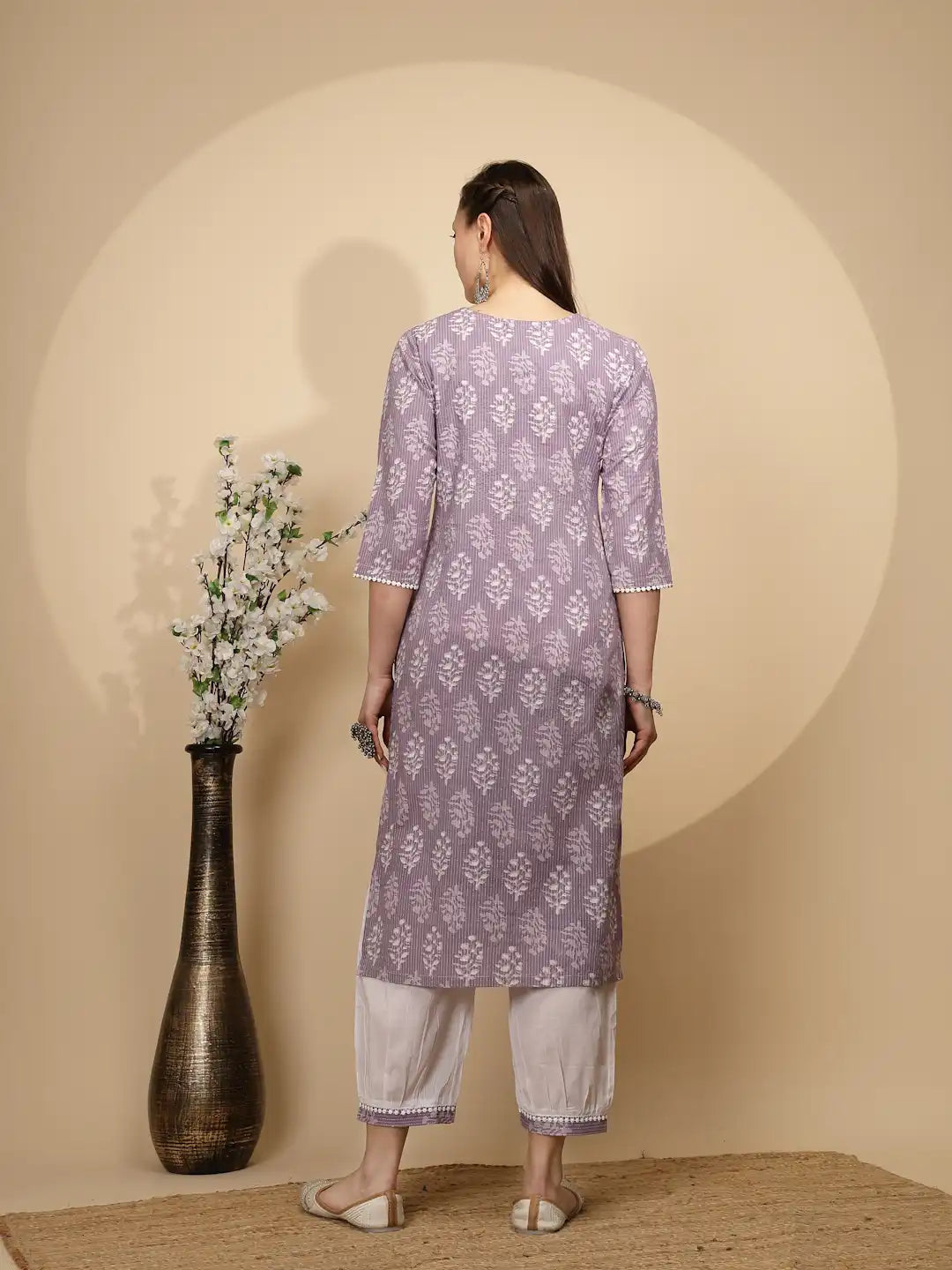 Lilac Cotton Regular Fit Kurta Set For Women - Global Republic