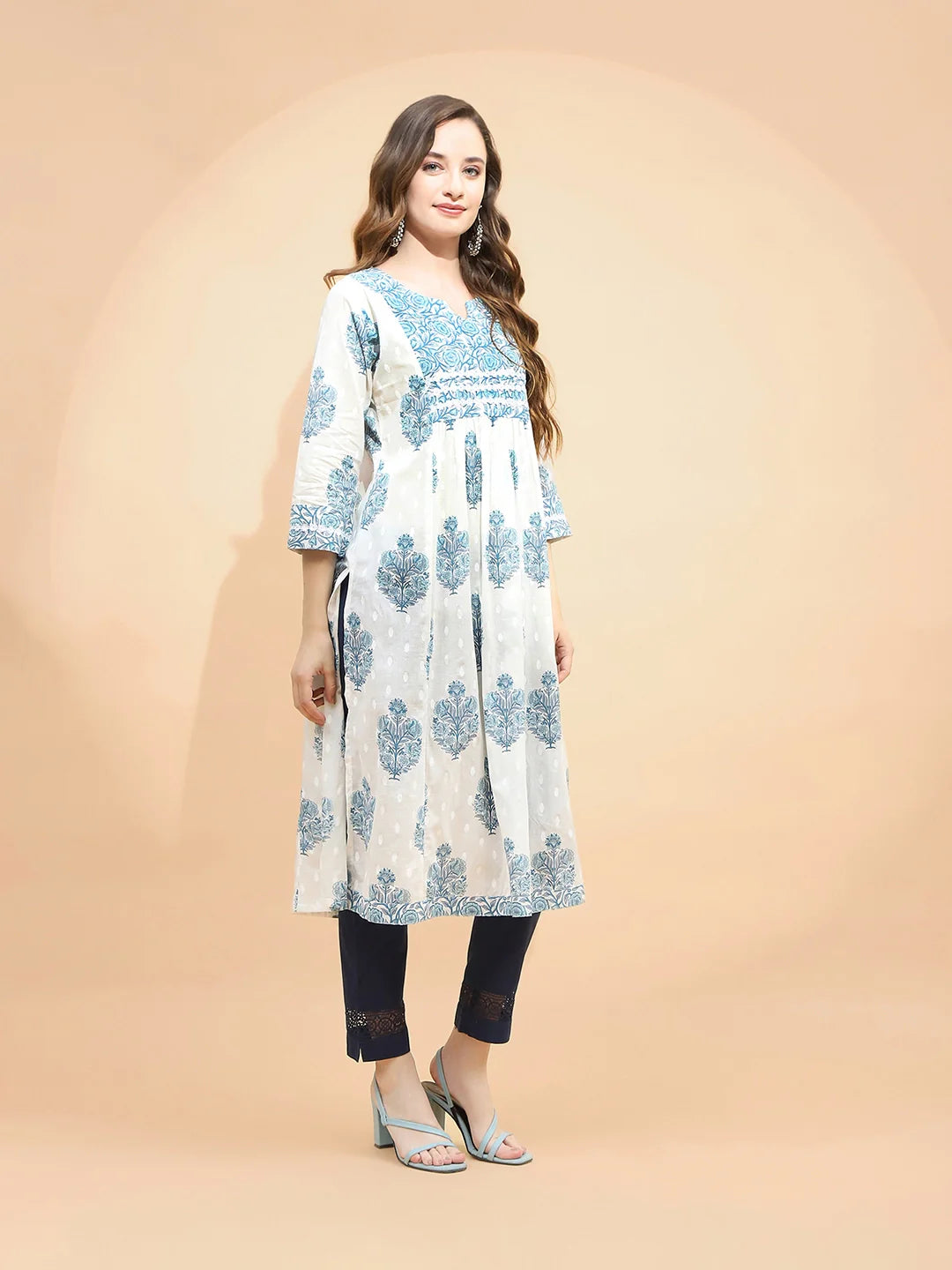 White Cotton Blend Loose Fit Kurta For Women - Global Republic