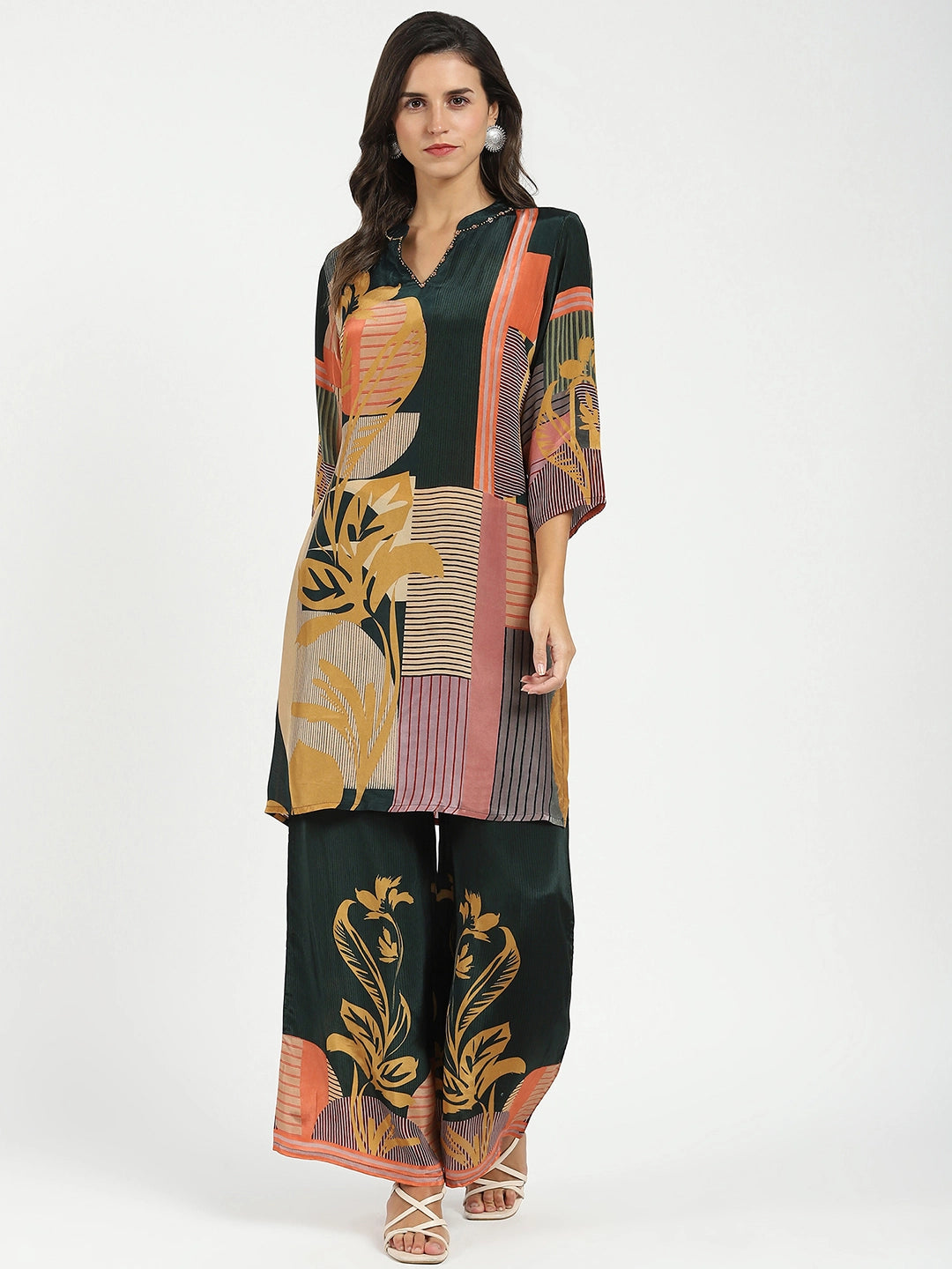 Green Abstract Crepe Kurta Set - Global Republic