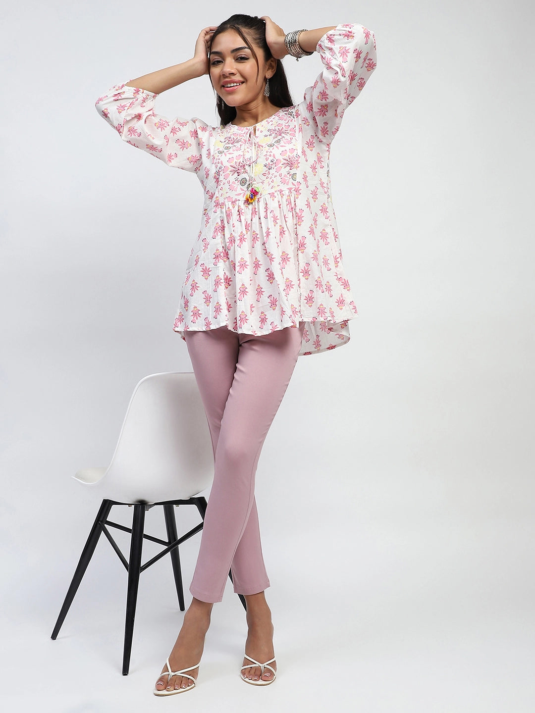 White Floral Embroidered Cotton Tunic - Global Republic