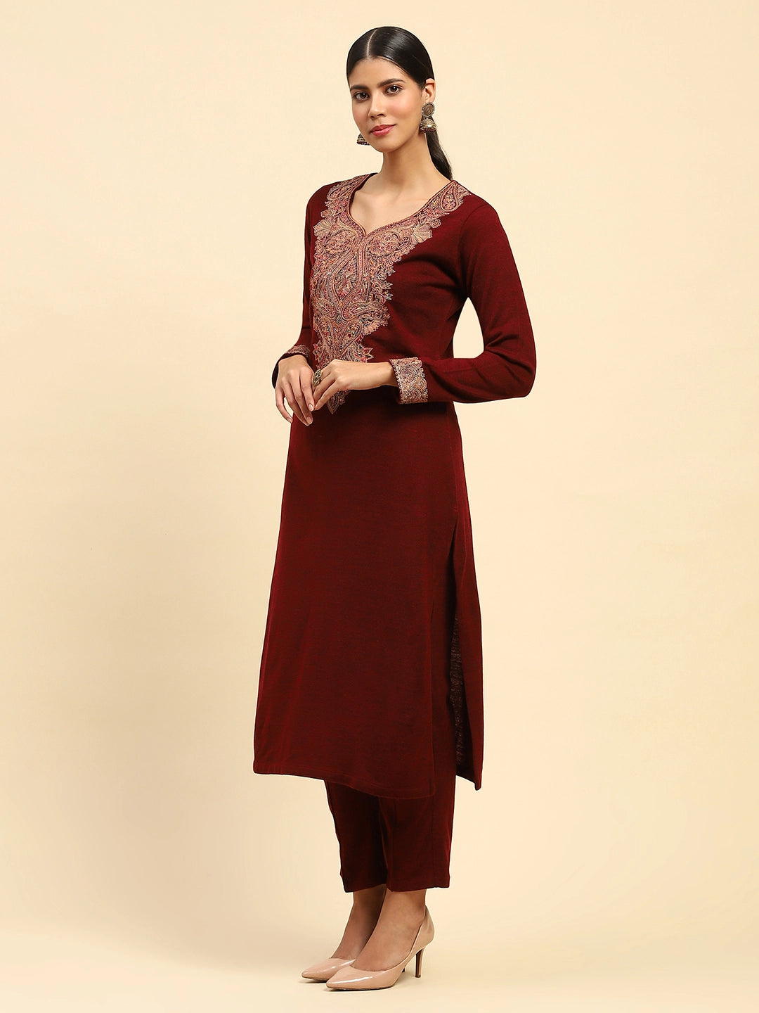 Dark Maroon WoolenThread Embroidered V-Neck Kurta - Global Republic
