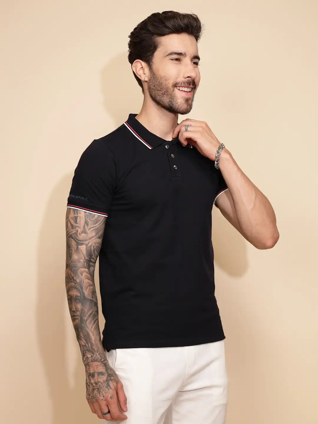 Navy Blue Cotton Blend Regular Fit T-Shirt For Men - Global Republic