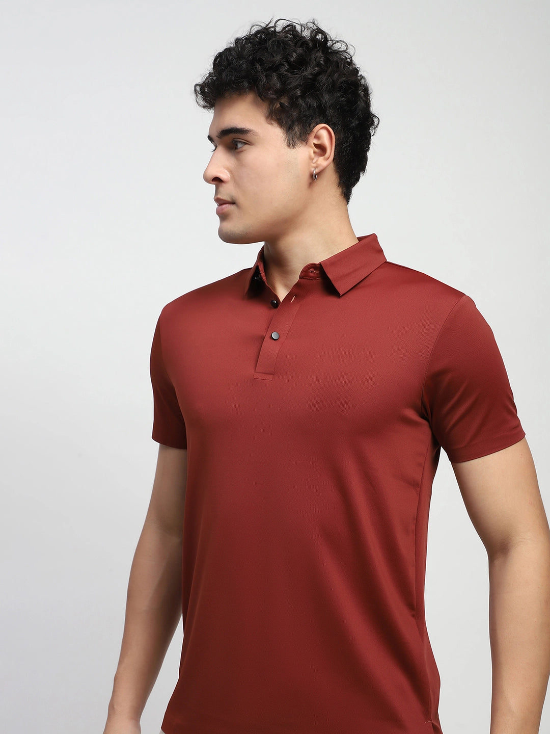 Stitchless Nylon Blend Solid T-Shirt - Global Republic