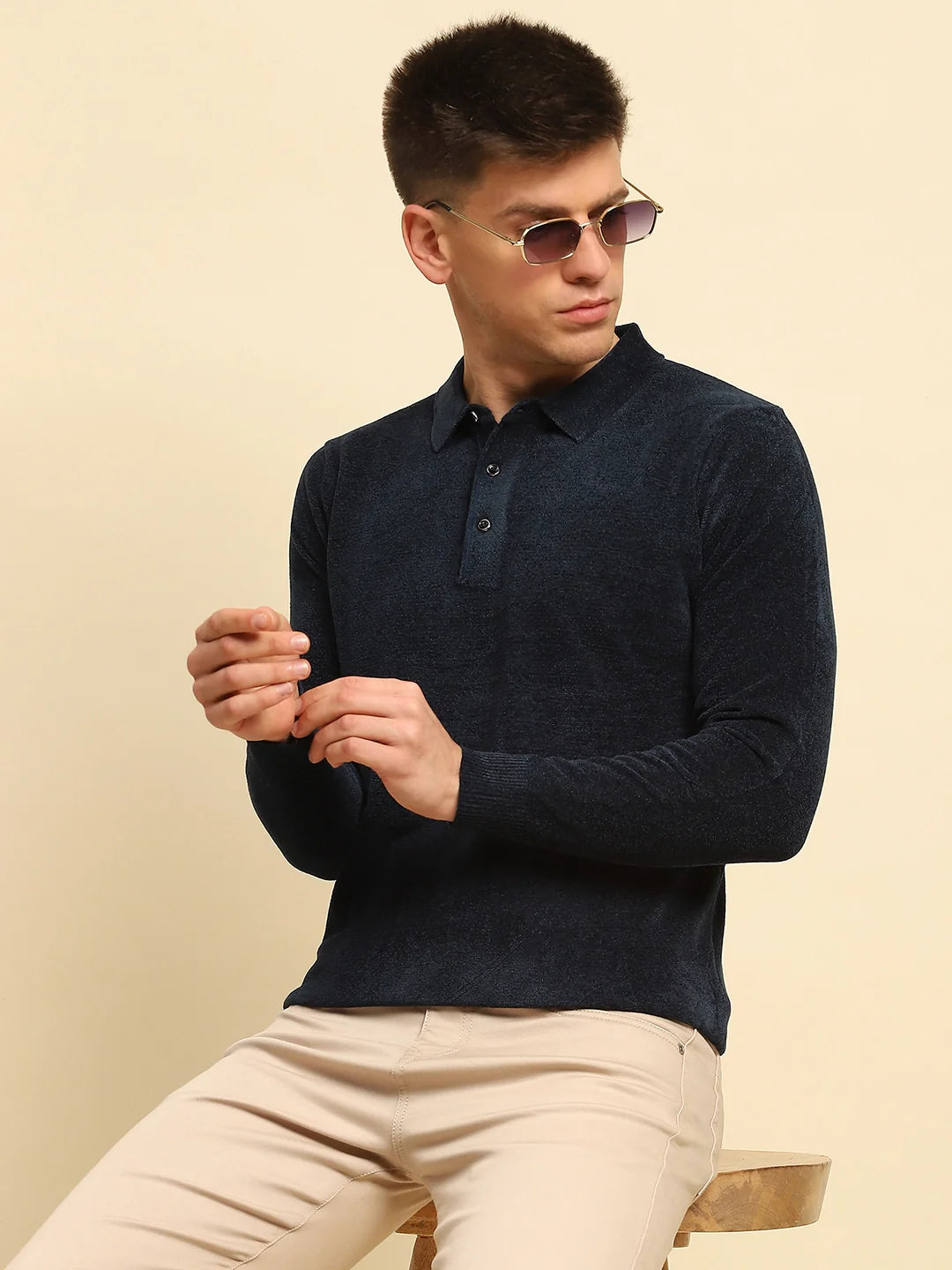 Navy Blue Velvet Blend Solid Regular Fit Pullover - Global Republic