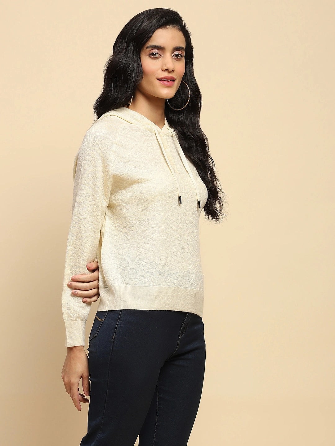 Off White Pullover - Global Republic