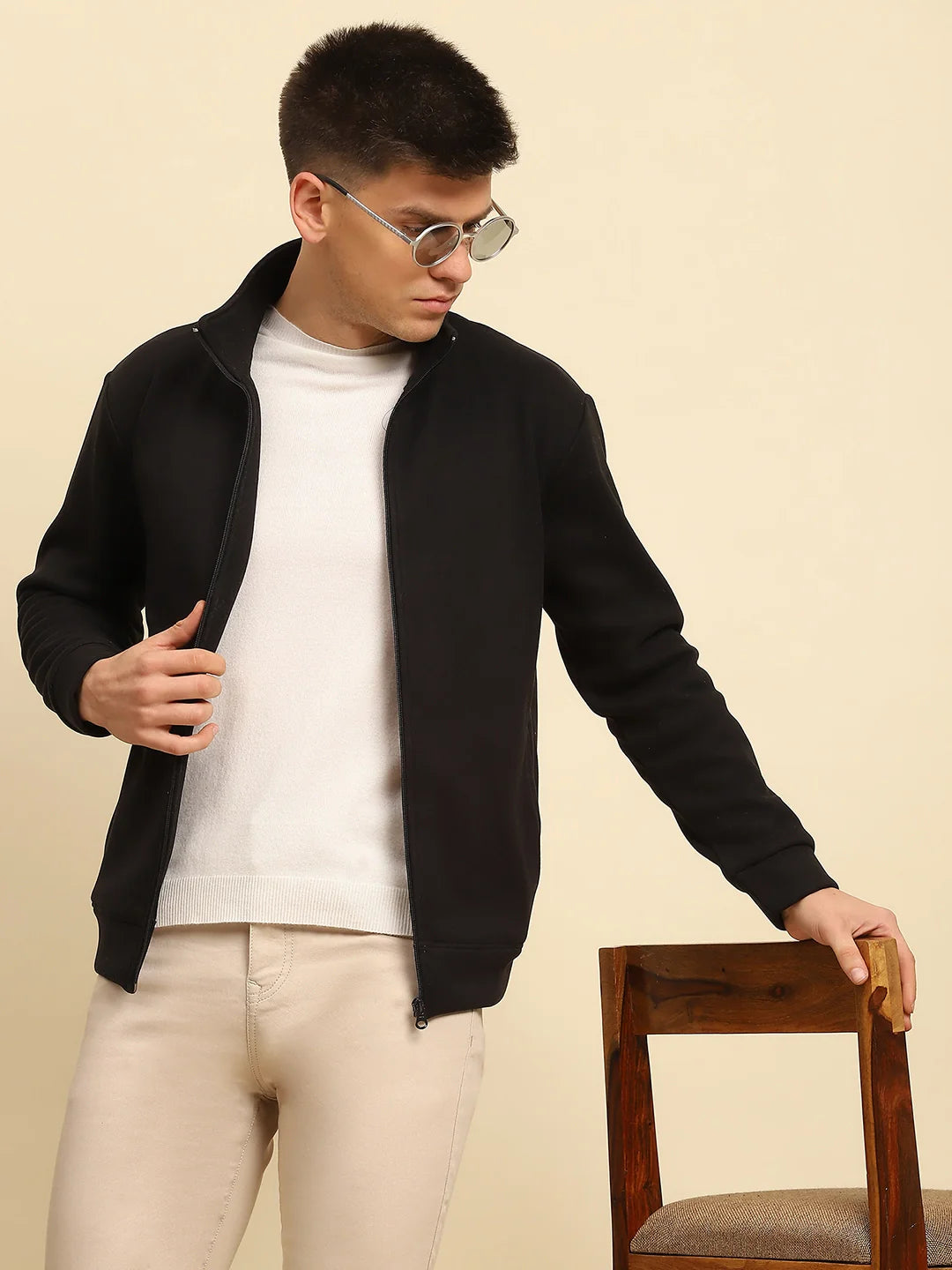 Black Ploy Blend Solid Sweatshirt - Global Republic