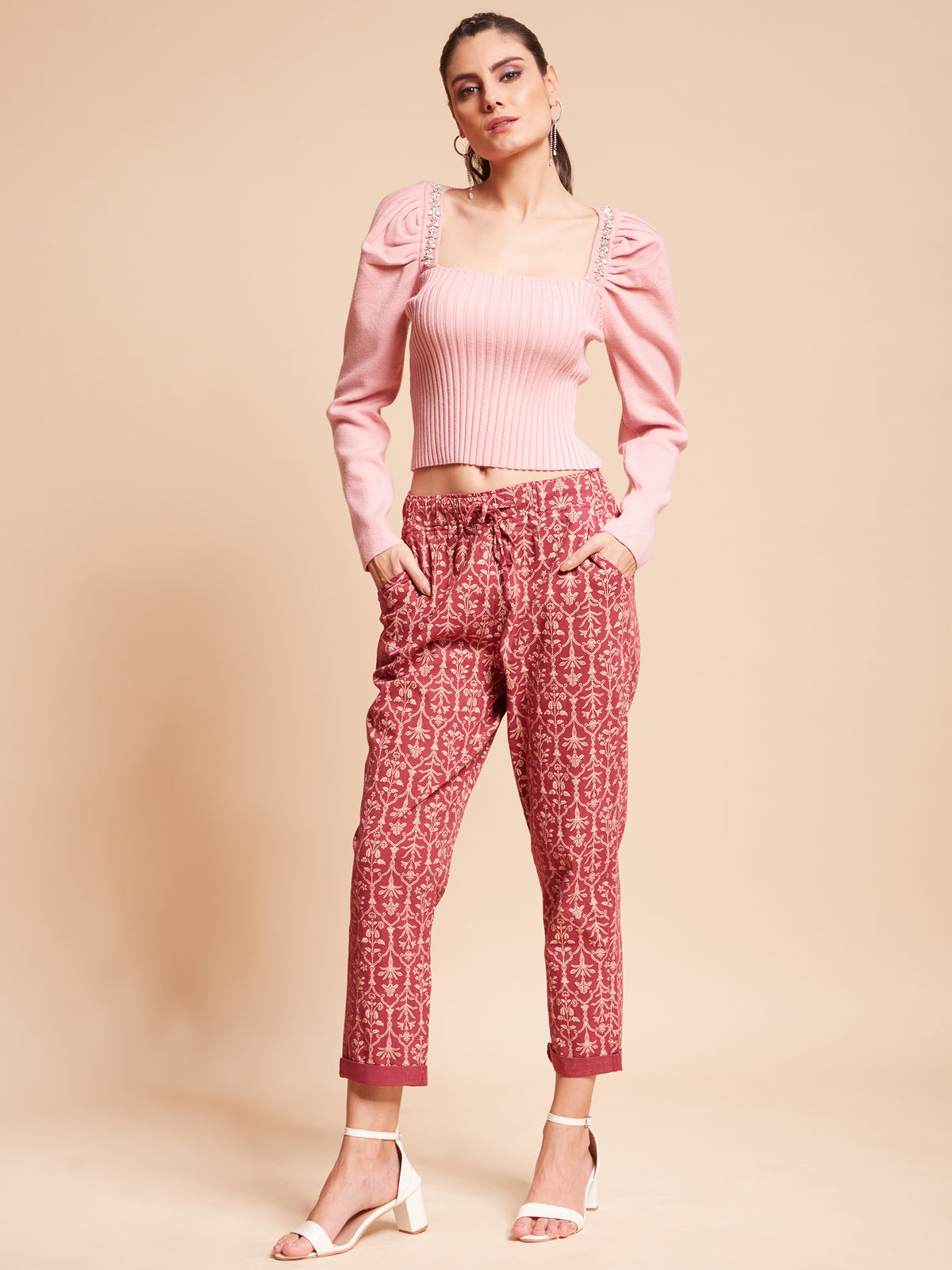 Women Mid Rise Cropped Length Checked Lower