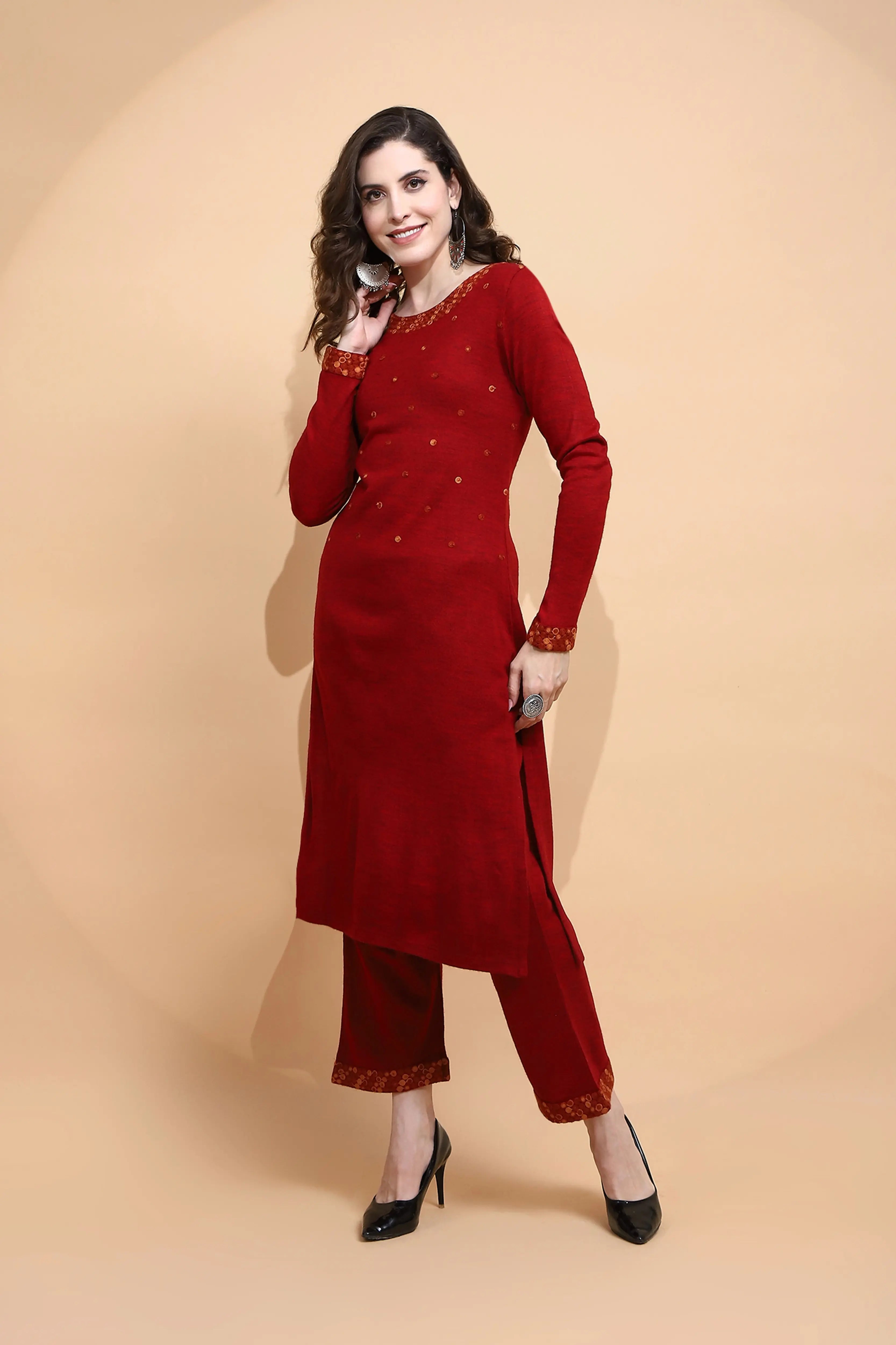 Maroon Knitted Regular Fit Kurta Set For Women - Global Republic