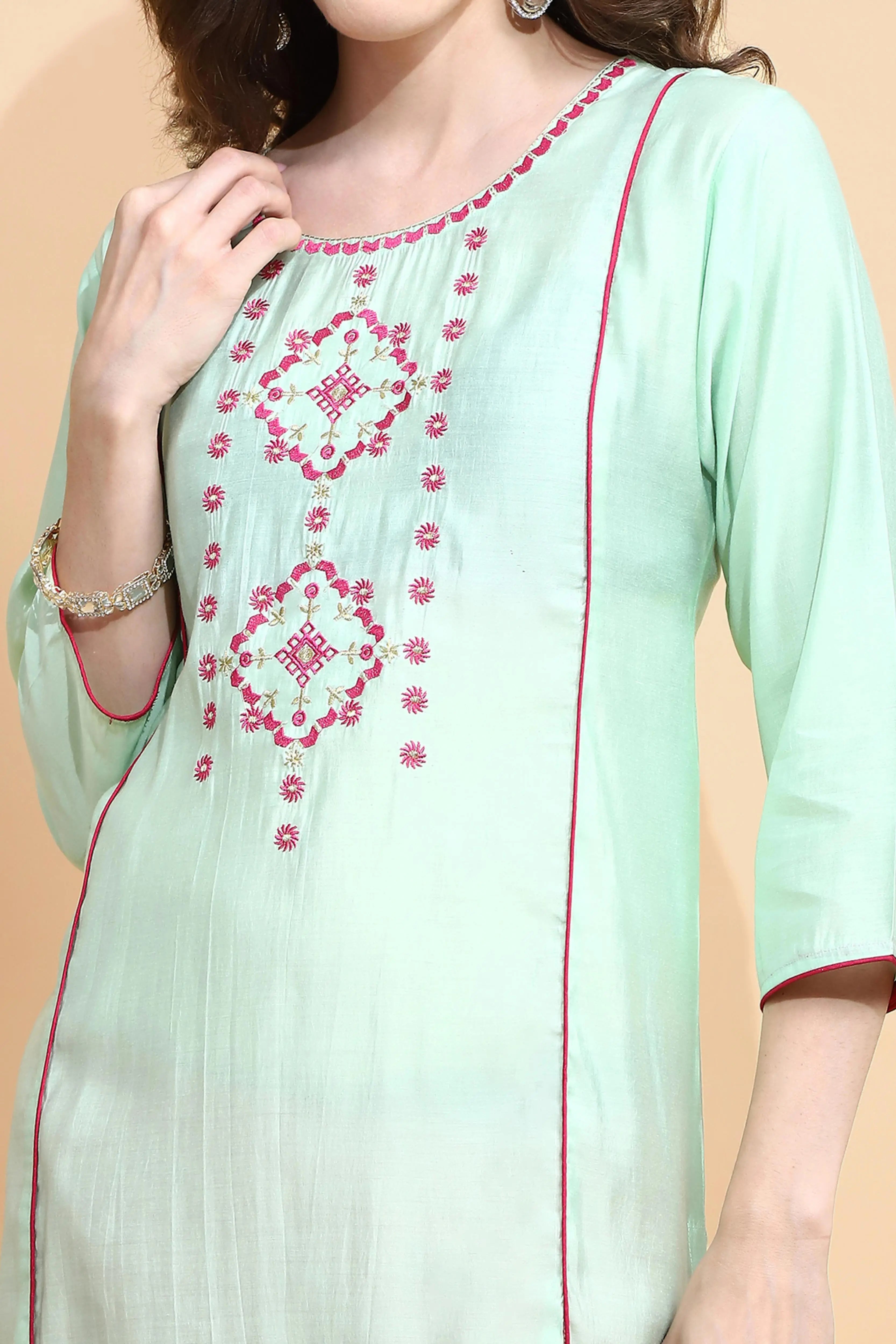 Green Embroidered Muslin Kurta - Global Republic