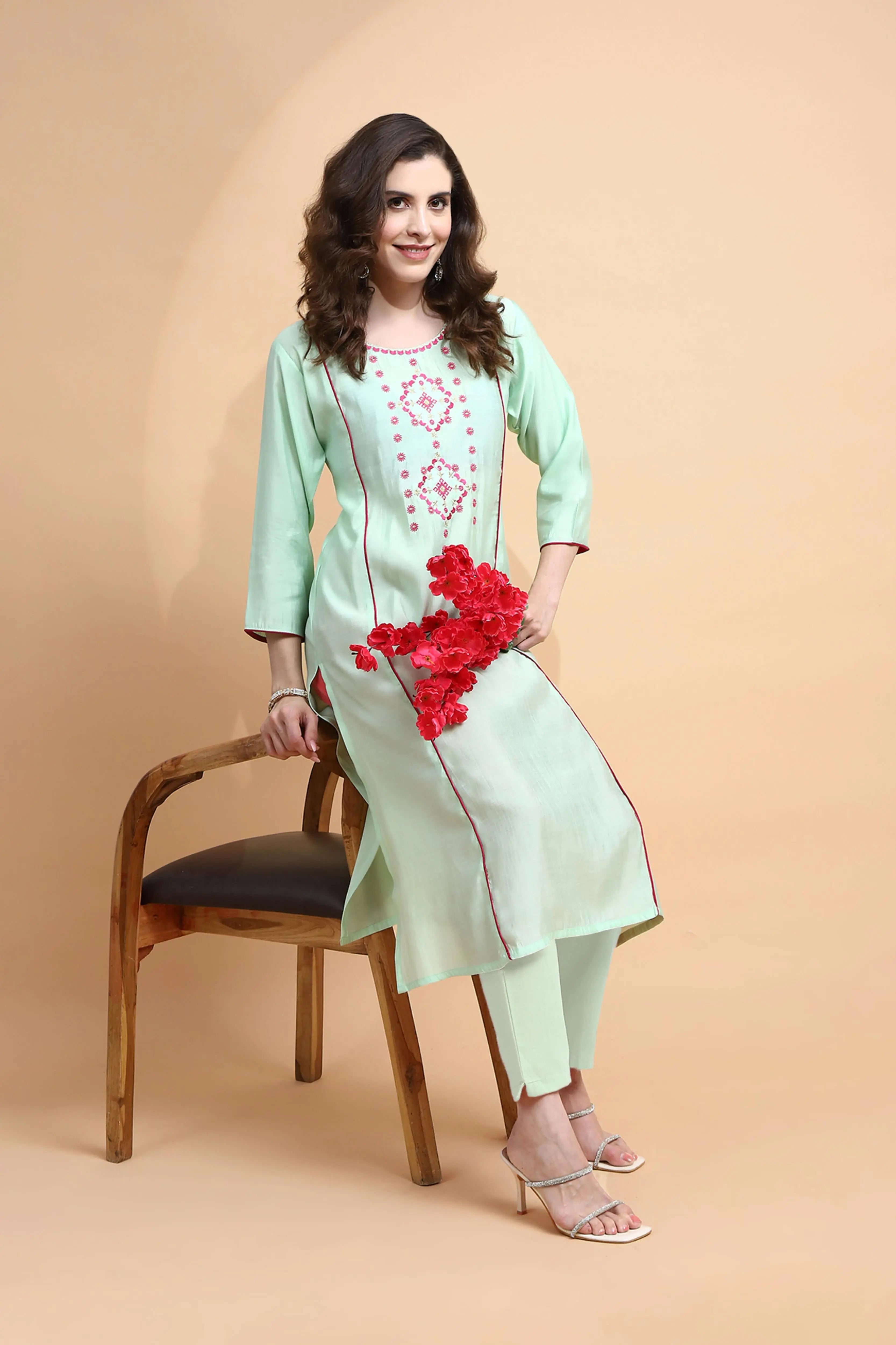 Green Embroidered Muslin Kurta - Global Republic