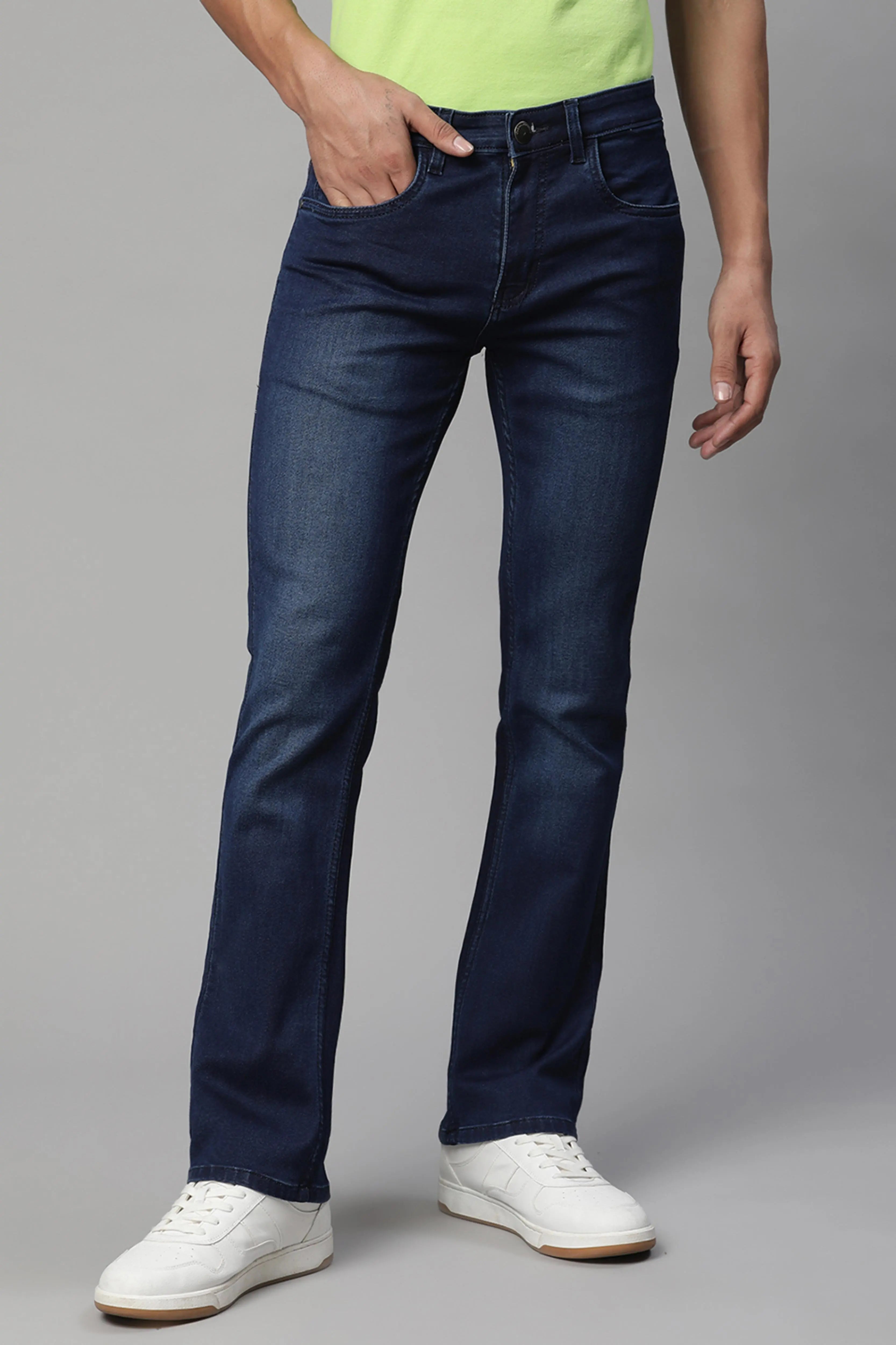 Men Blue Faded Straight Denim Jeans - Global Republic