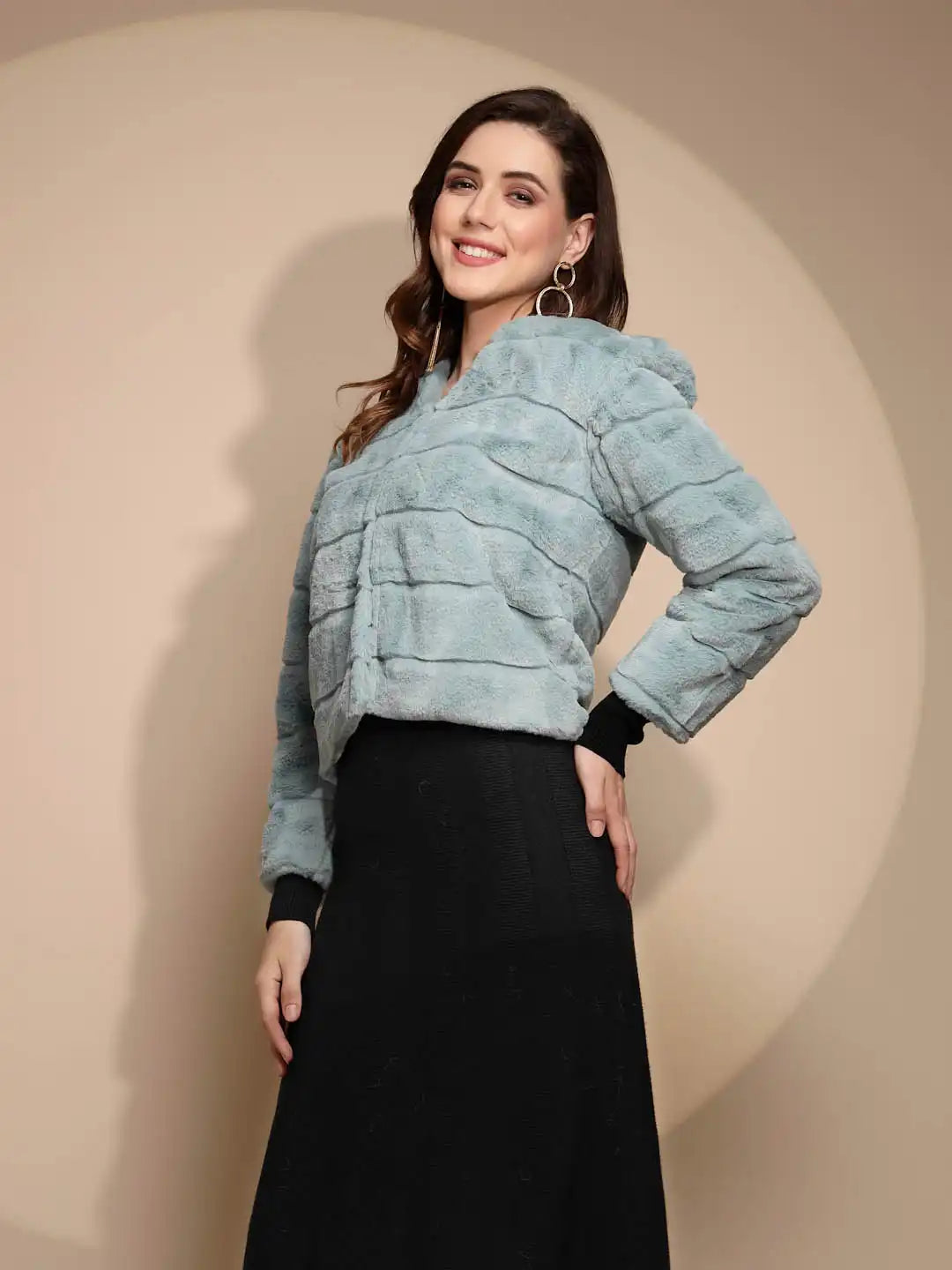 Women's Solid V-Neck Green Jacket - Global Republic