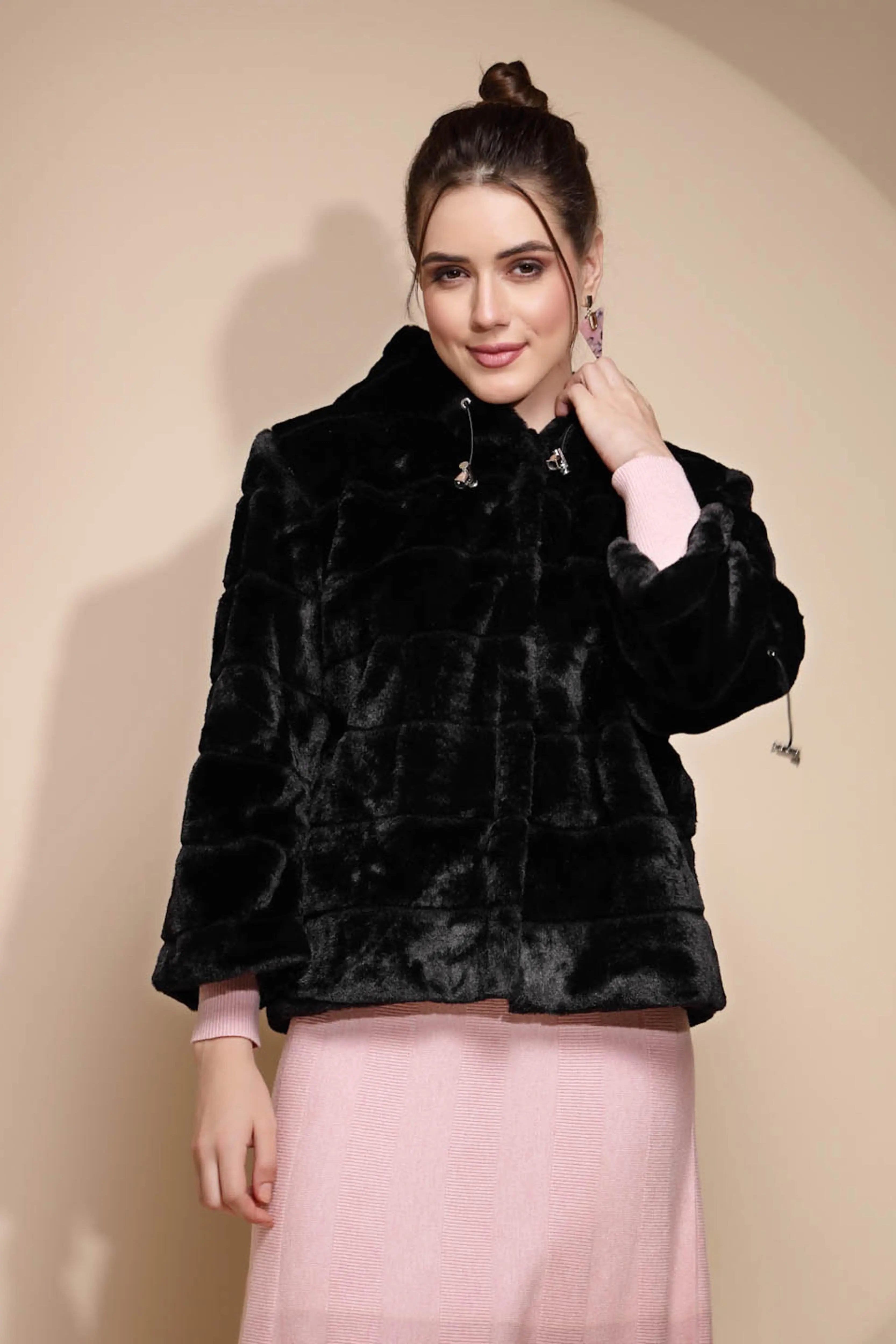 Women's Solid Hooded Black Jacket - Global Republic