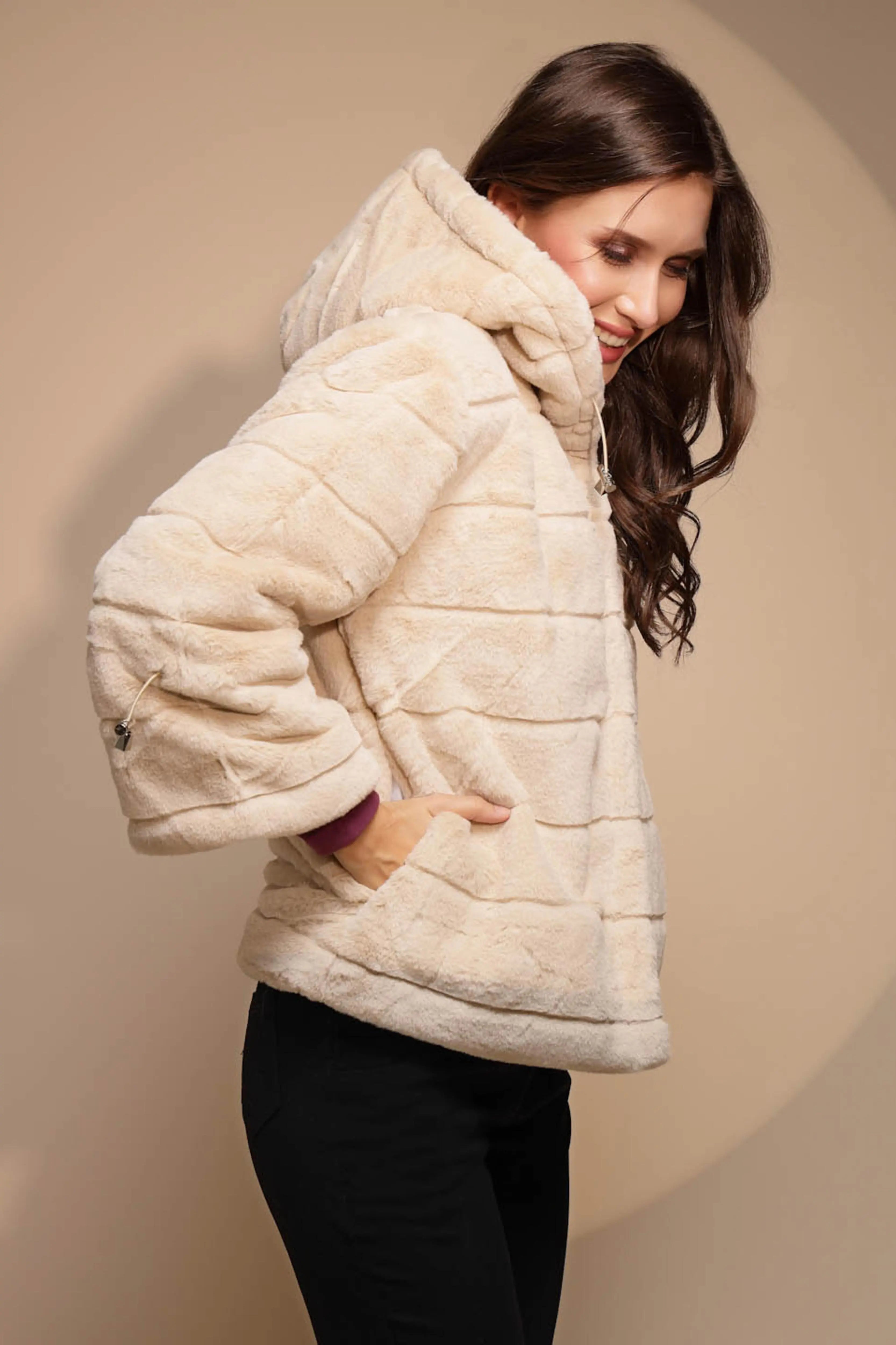 Women's Solid Hooded Beige Jacket - Global Republic