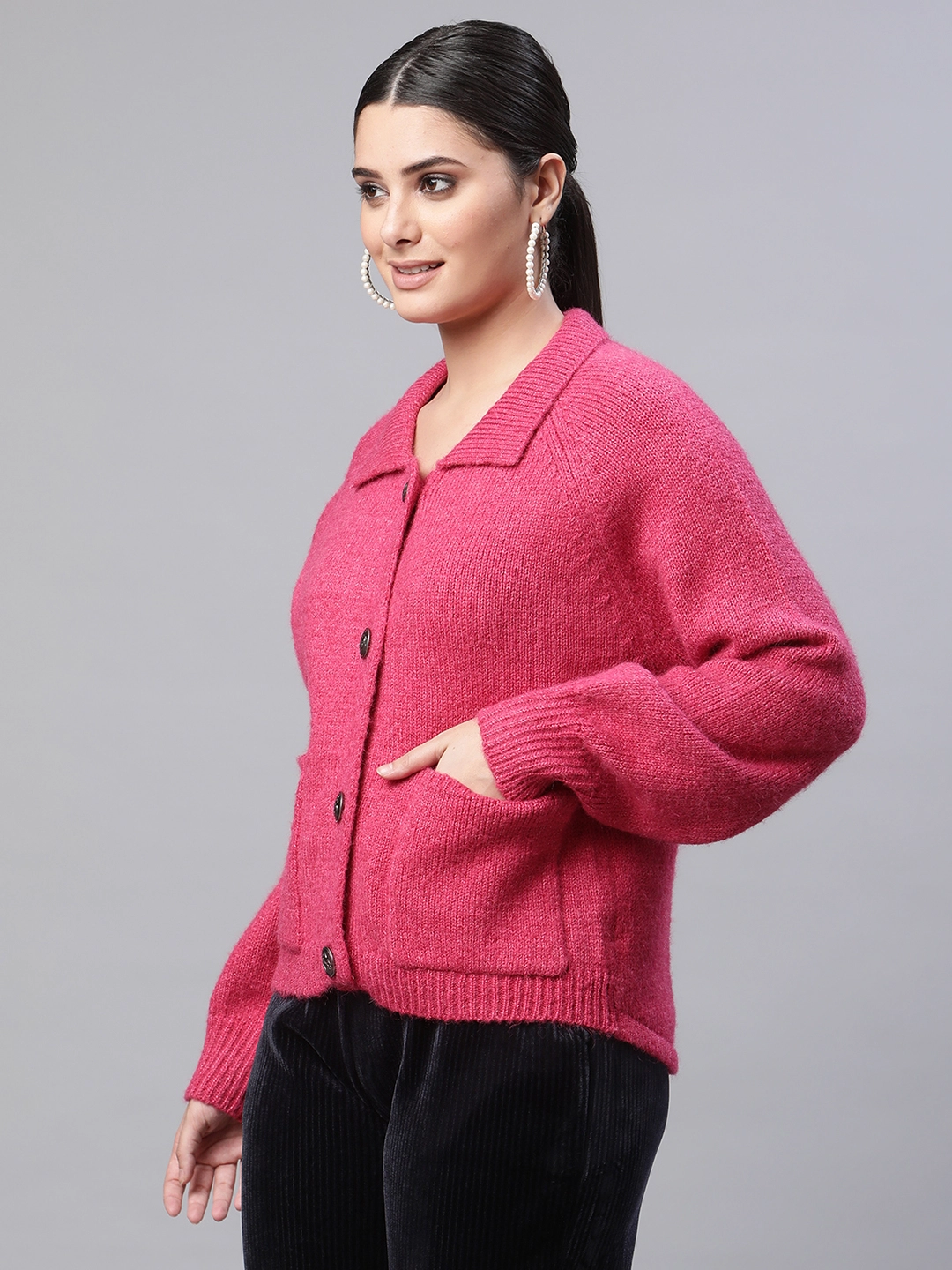 Buy Women Spread Collar Raglan Rose Regular Fit Pullover - Global Republic