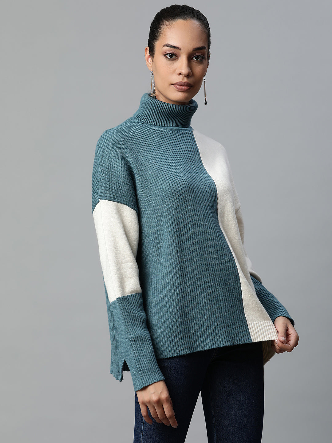 Teal & Off White Solid Rayon Pullover - Global Republic