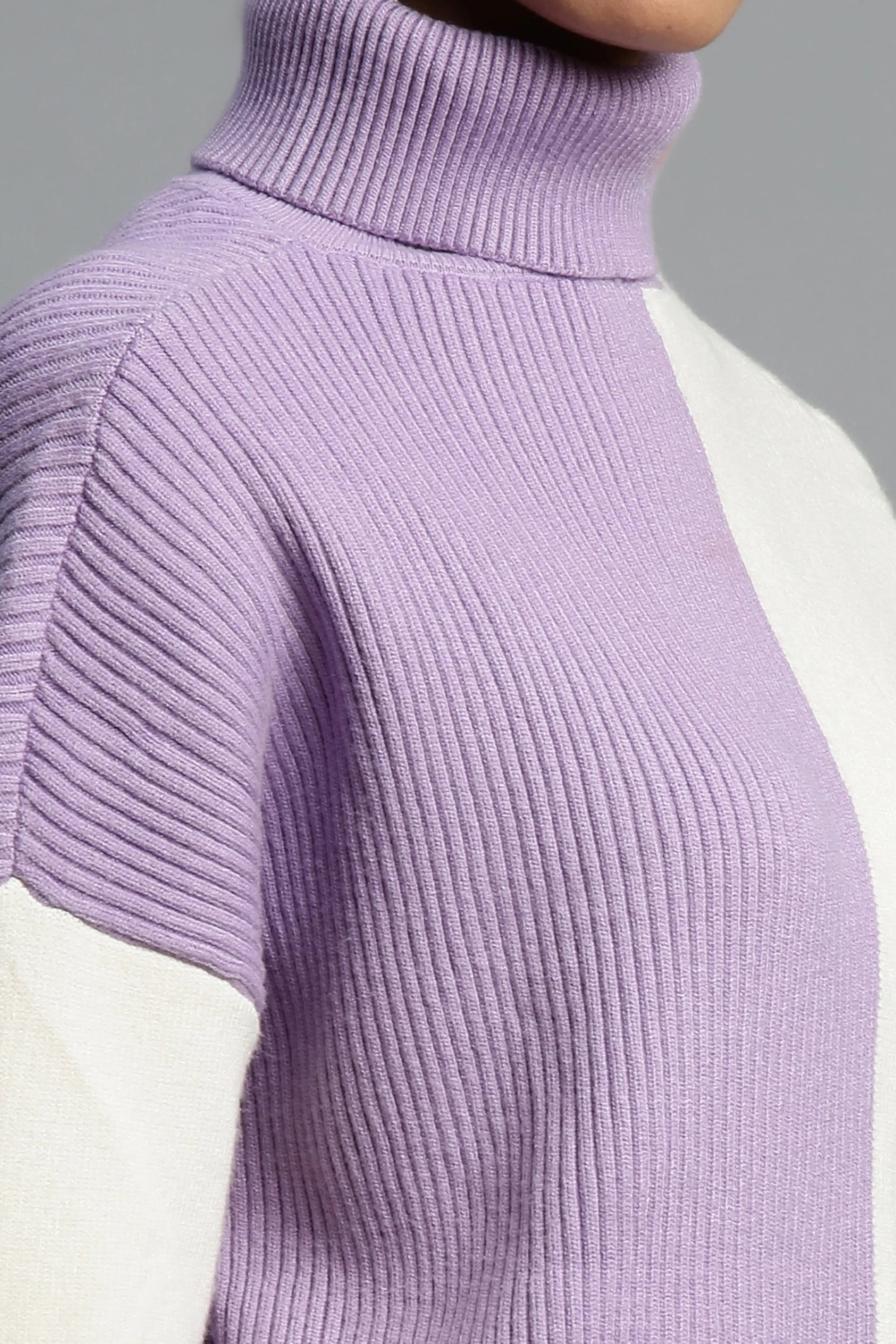 Lilac & Off White Solid Rayon Pullover