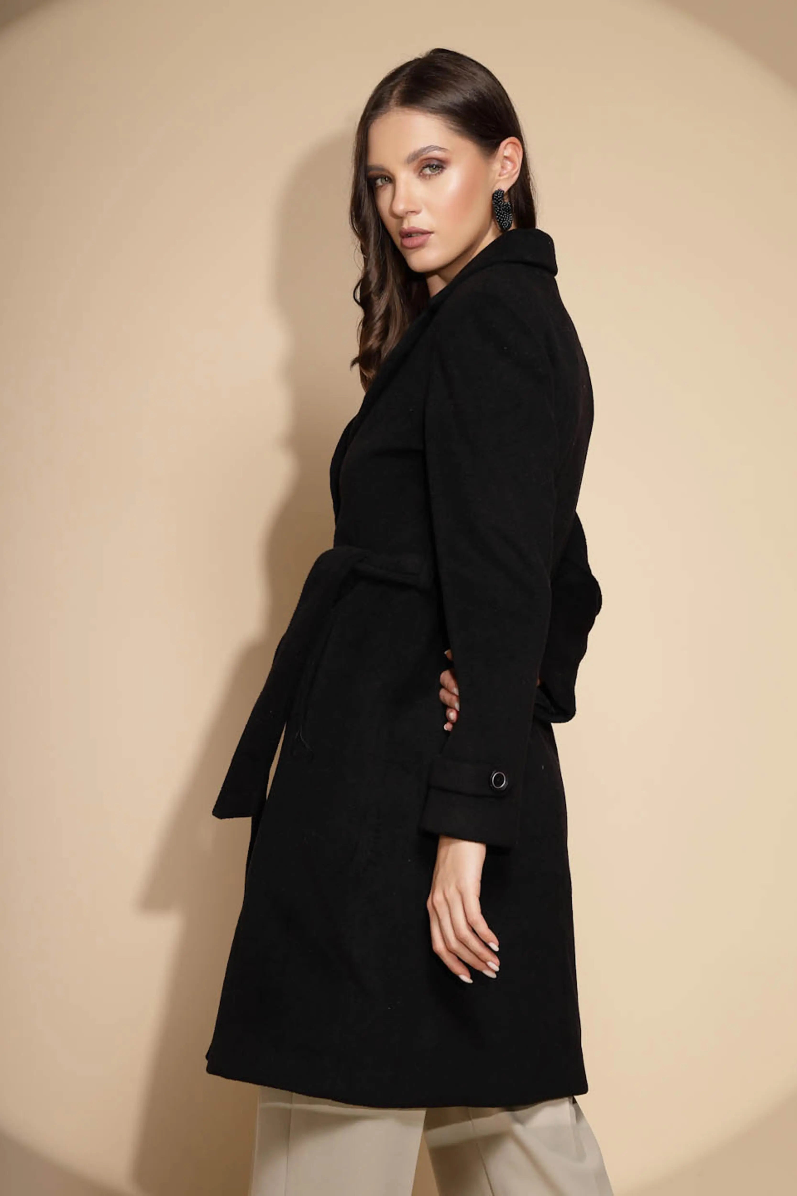 Solid Collared Neck Black Blazer - Global Republic