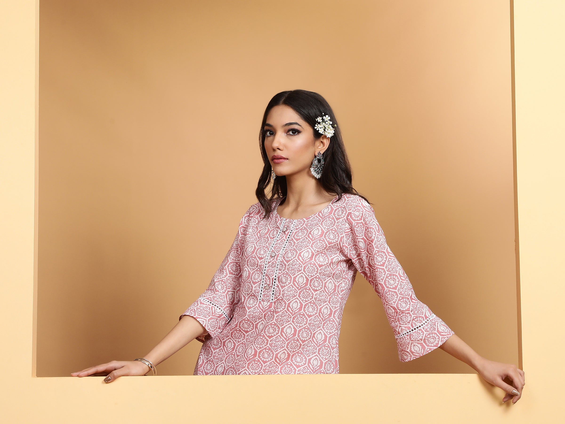Pink Round Neck Printed Straight Kurta Set - Global Republic