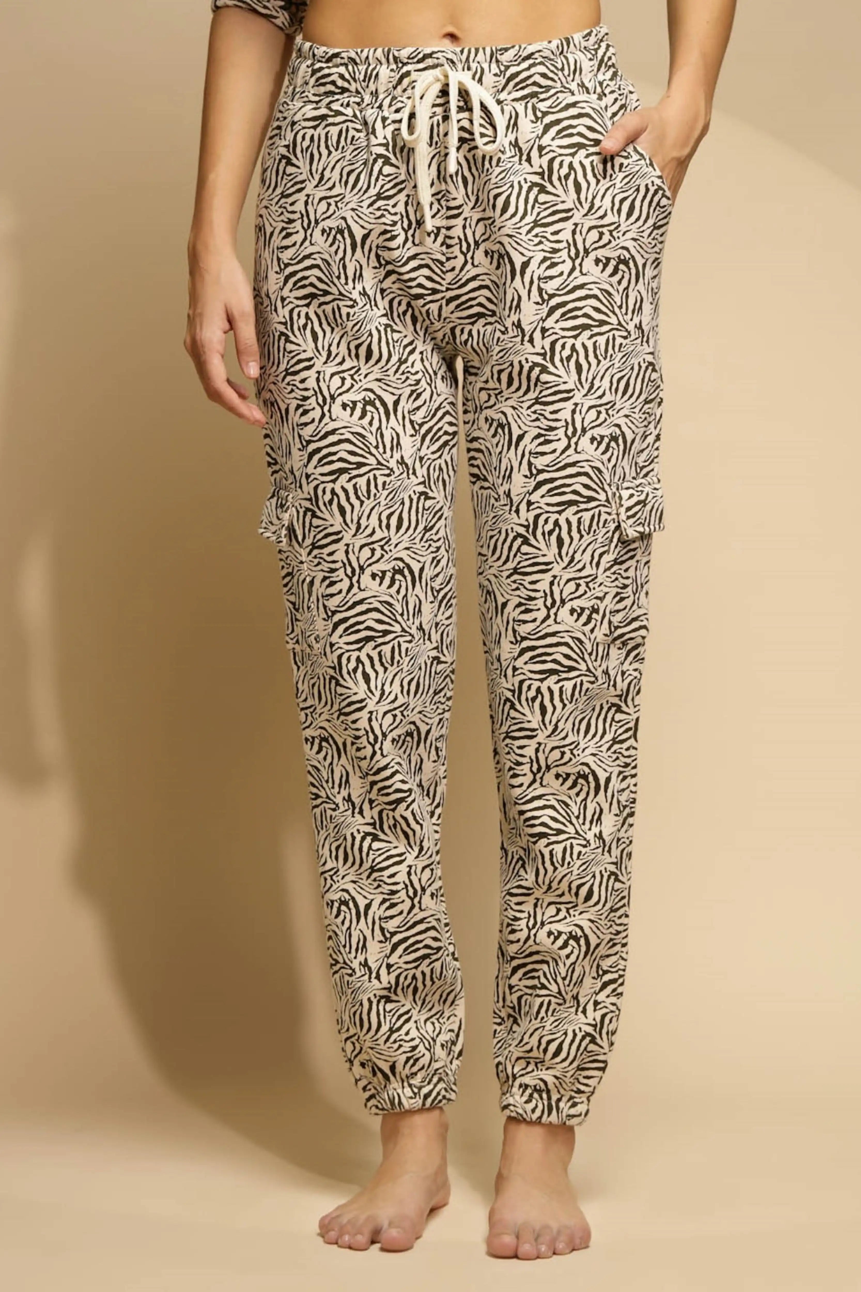 Black Solid Low Rise cotton Lower