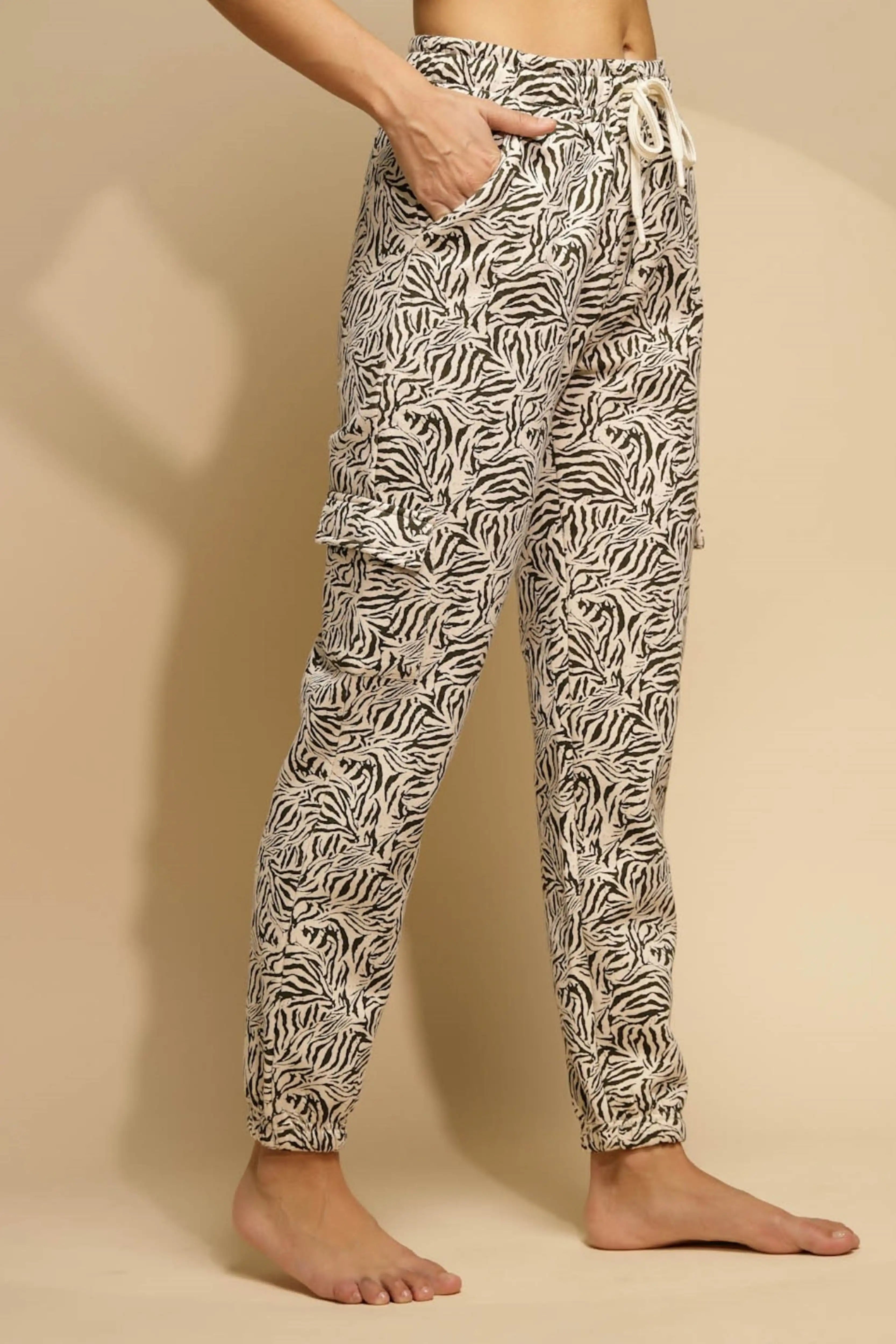 Black Solid Low Rise cotton Lower