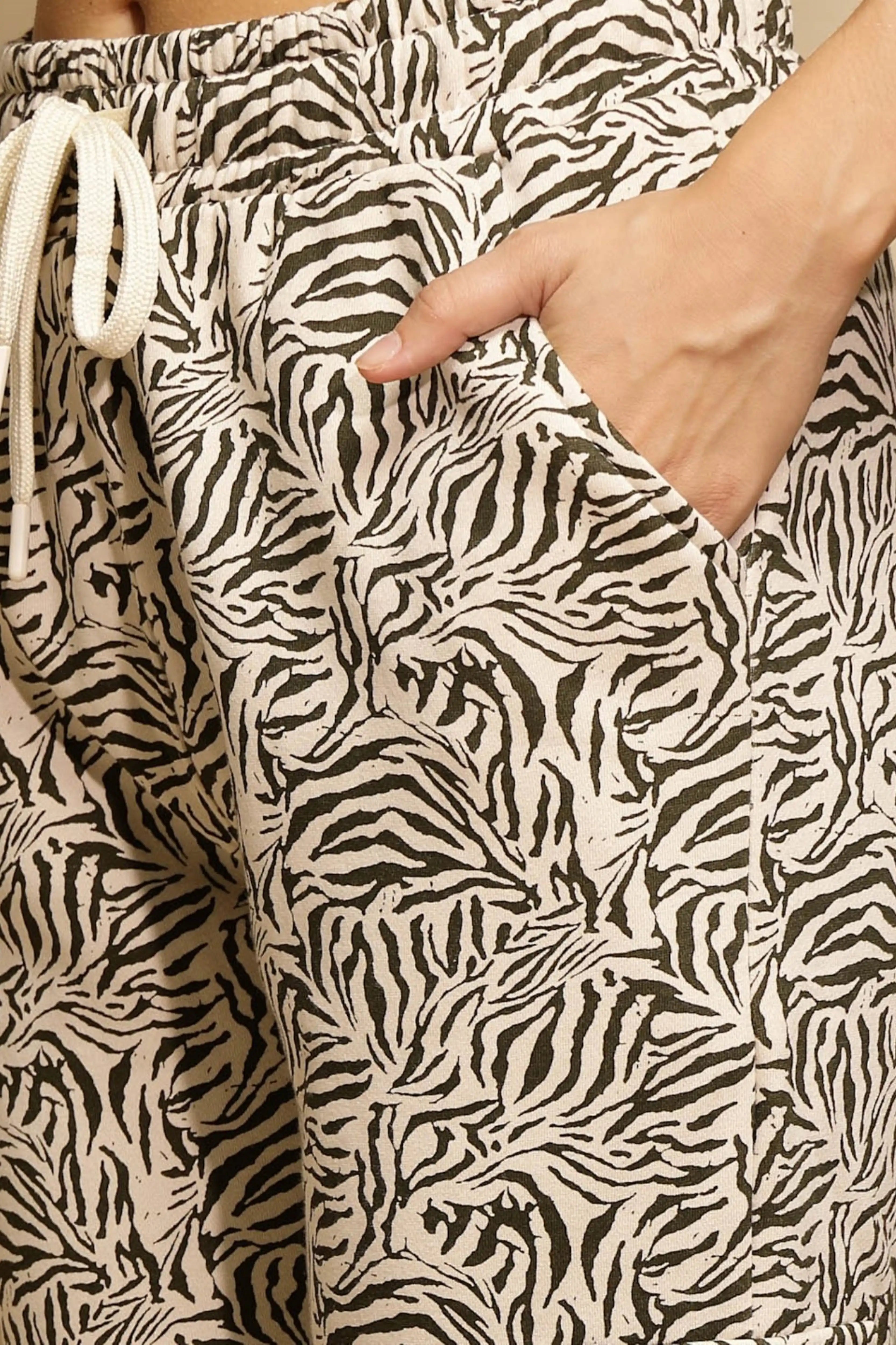 Black Solid Low Rise cotton Lower