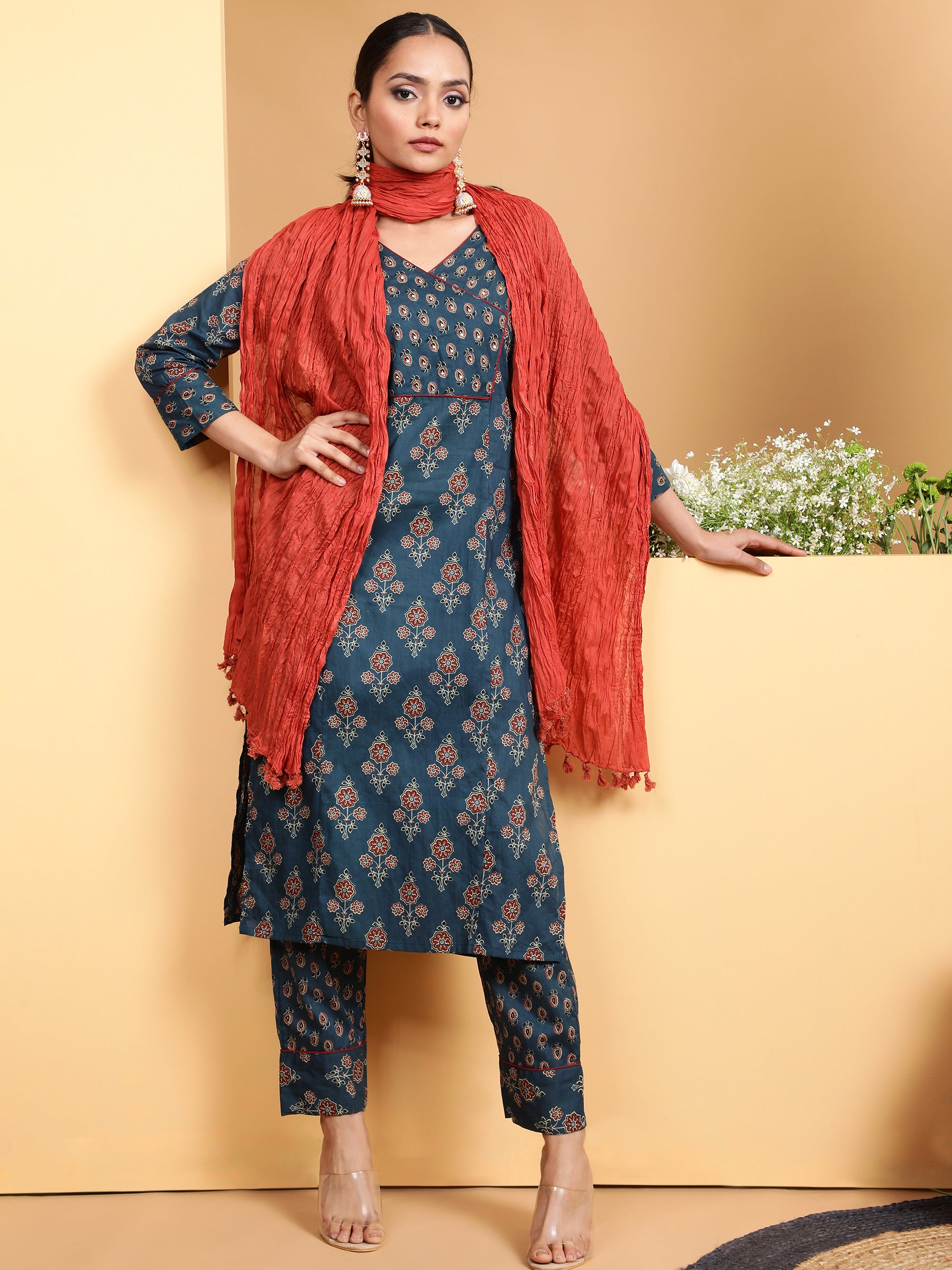 Women Indigo V-Neck Printed Kurta Suit Set - Global Republic