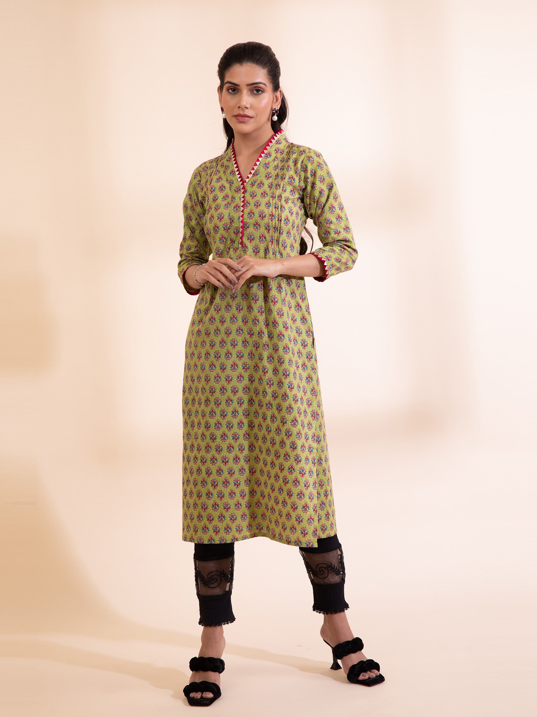 Women Green V-Neck Printed Kurta - Global Republic