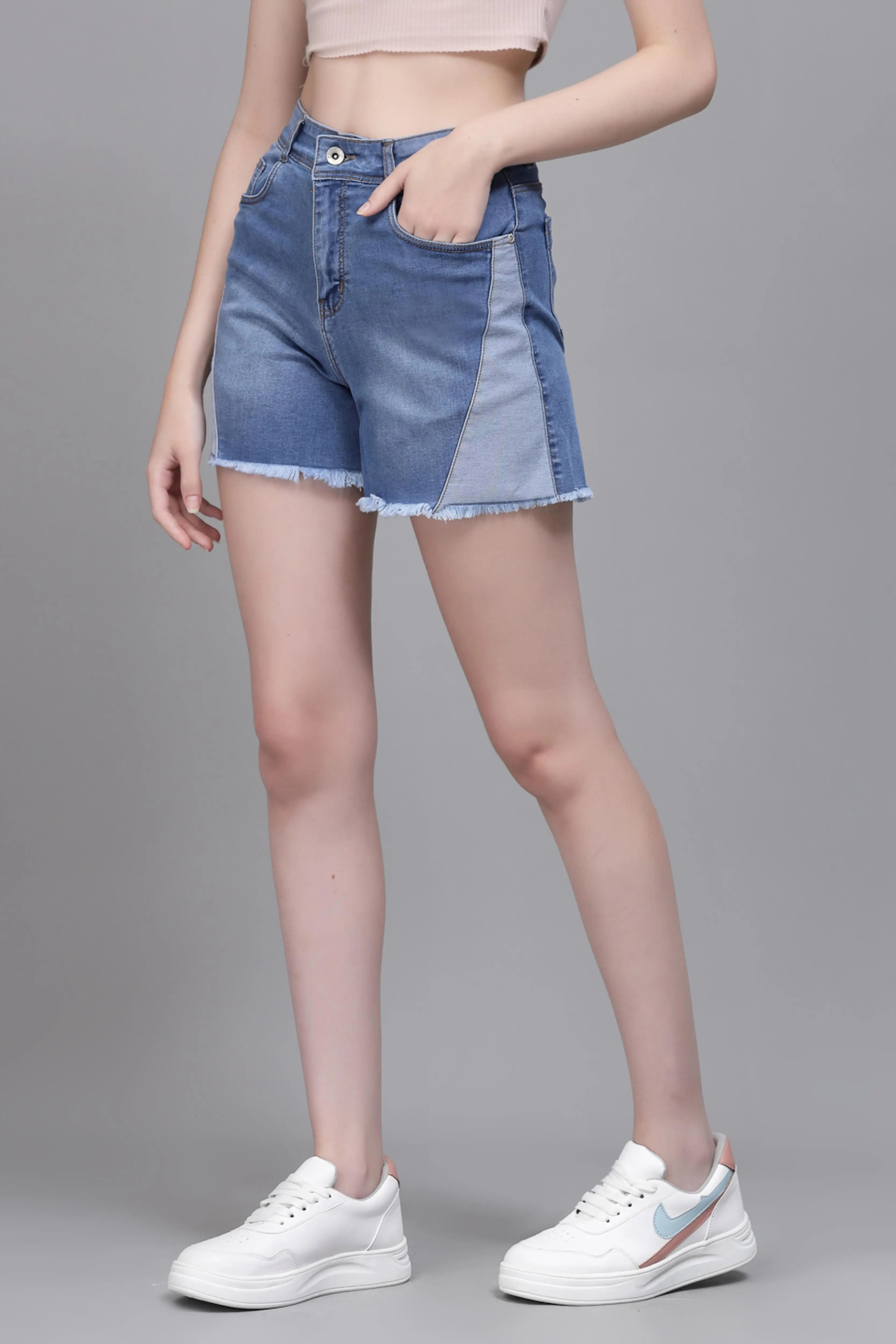 Women Blue Denim Solid Frayed Shorts - Global Republic
