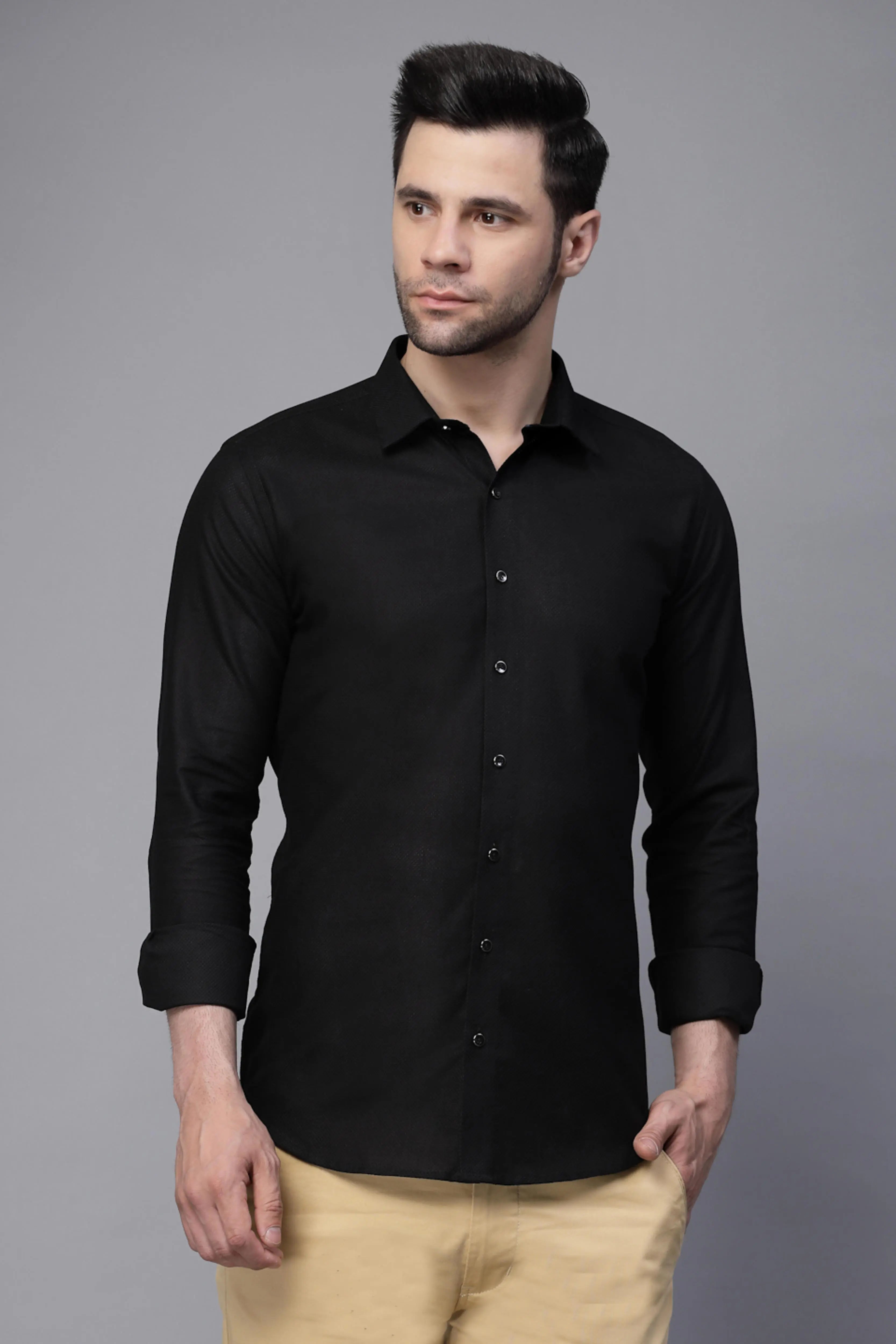Mens Black Full Sleeve Solid Slim Fit Shirt - Global Republic