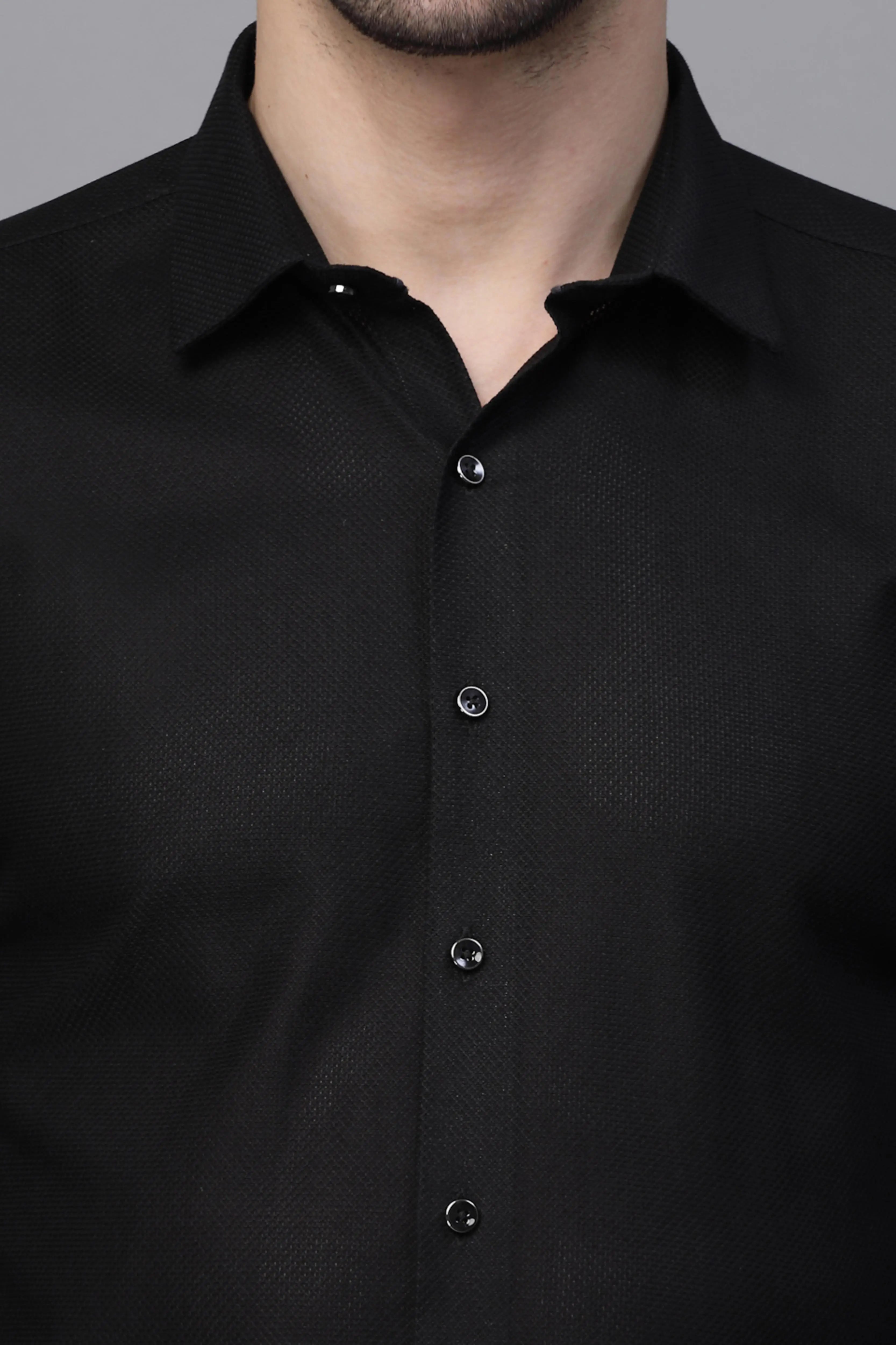 Mens Black Full Sleeve Solid Slim Fit Shirt - Global Republic