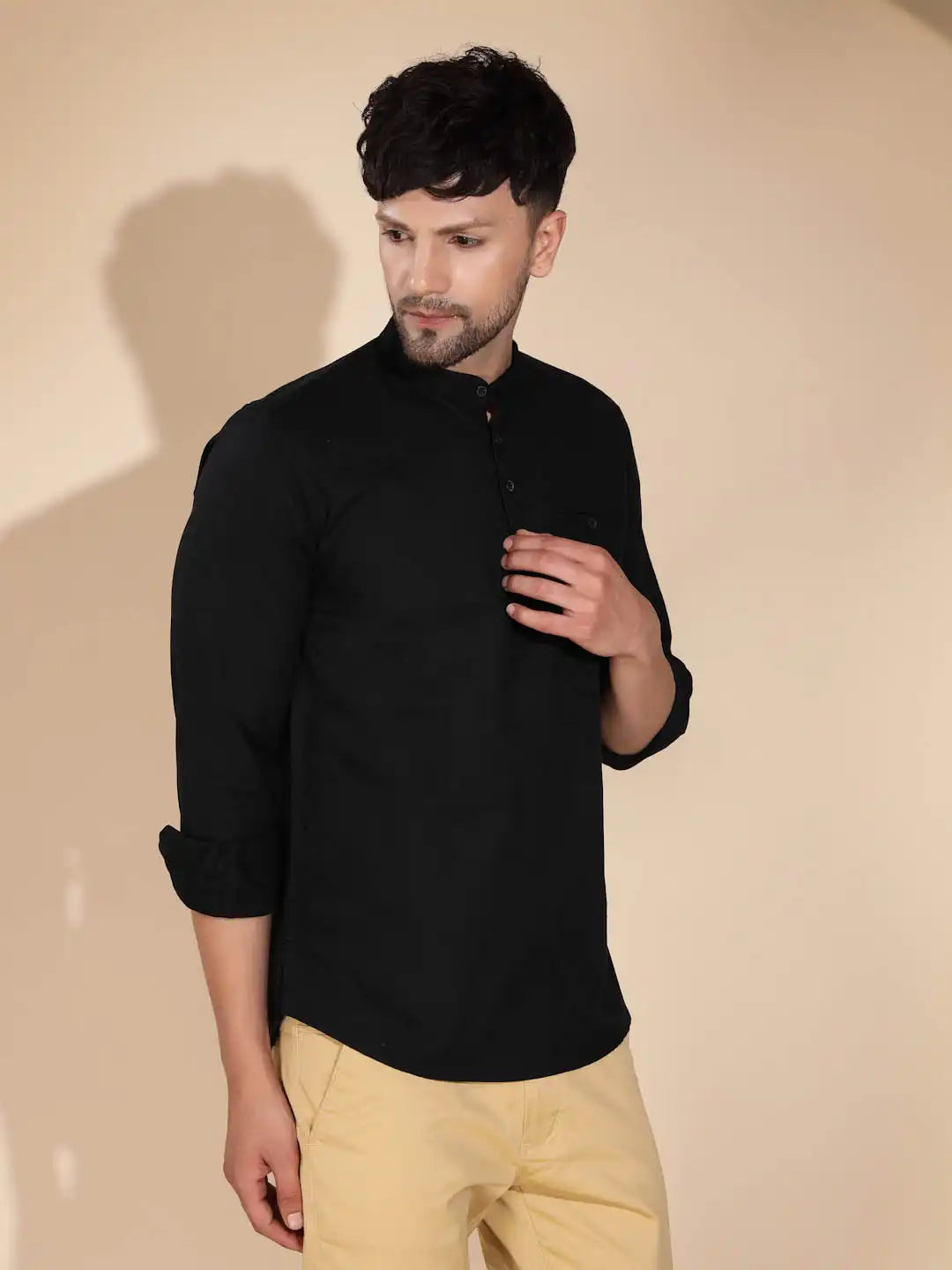 Mens Black Round Nack Solid Kurta - Global Republic