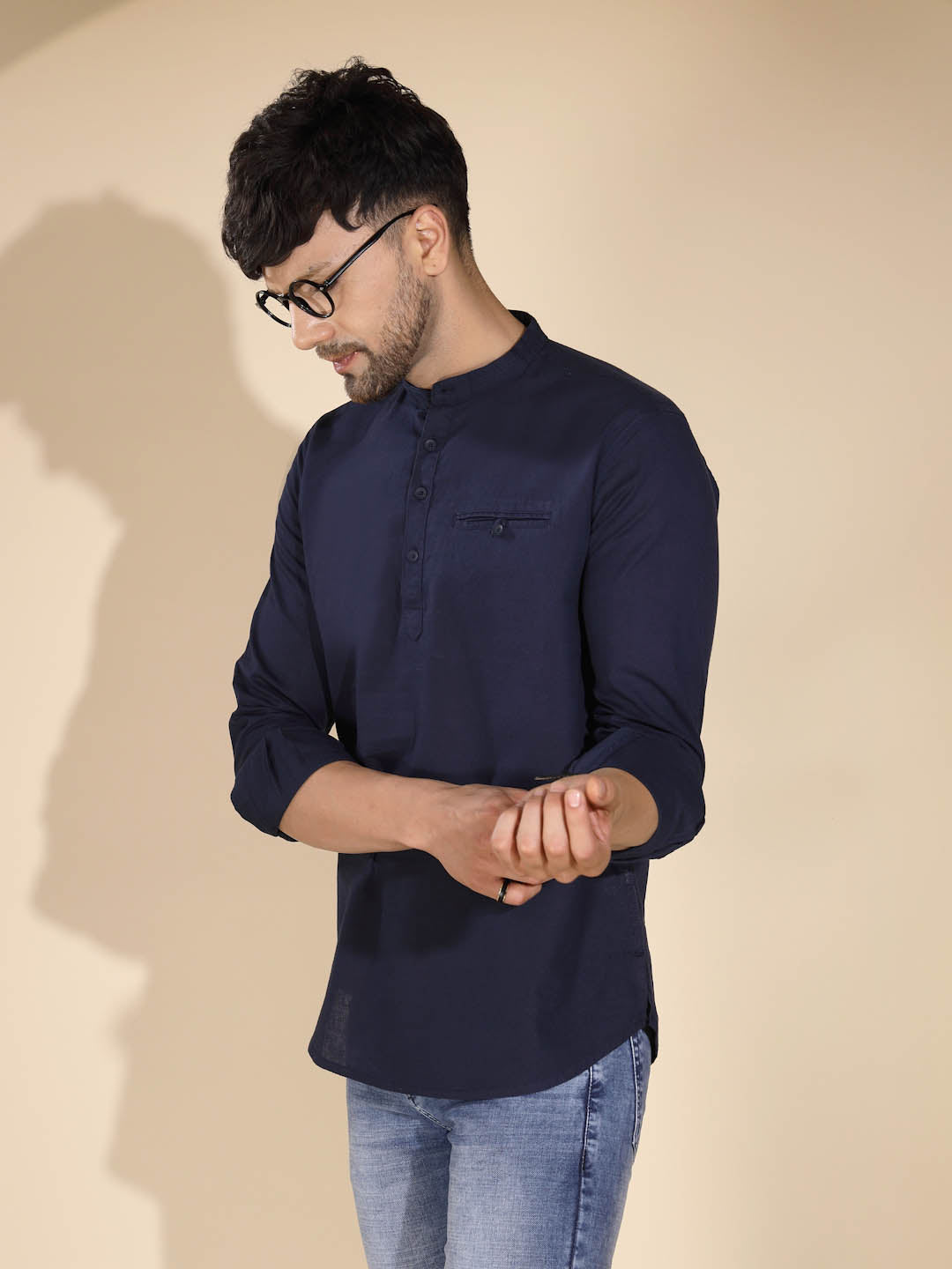 Mens Navy Blue Round Nack Solid Kurta - Global Republic