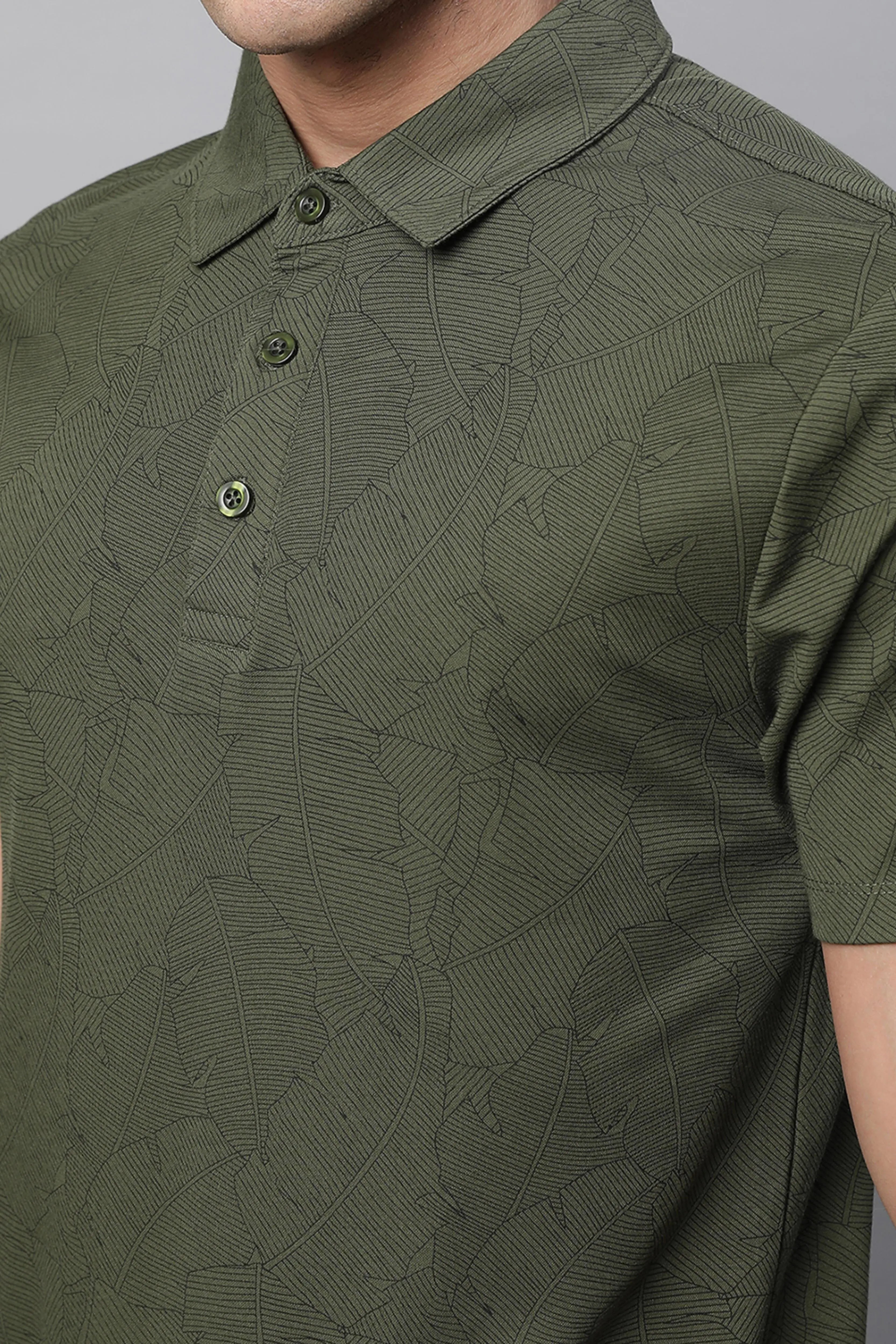 Mens Olive Collar Neck Printed T-Shirt - Global Republic