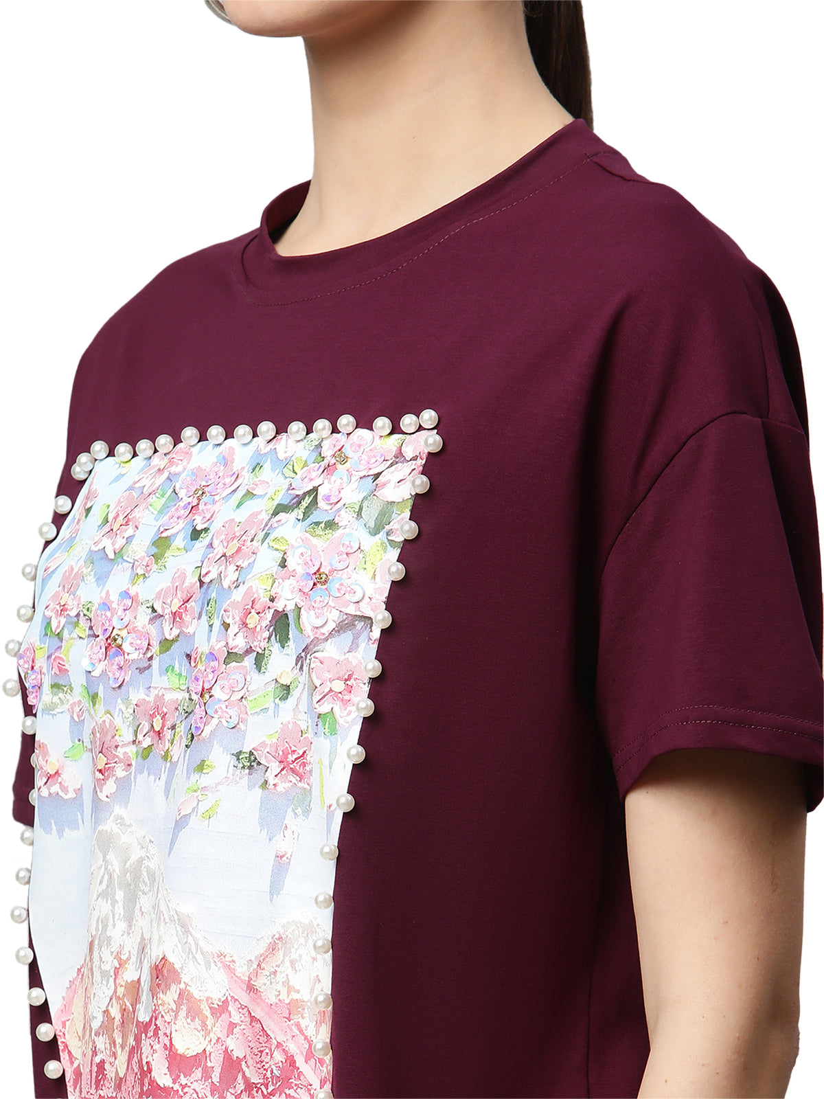 Women Regular Fit Floral Embellished T-Shirt